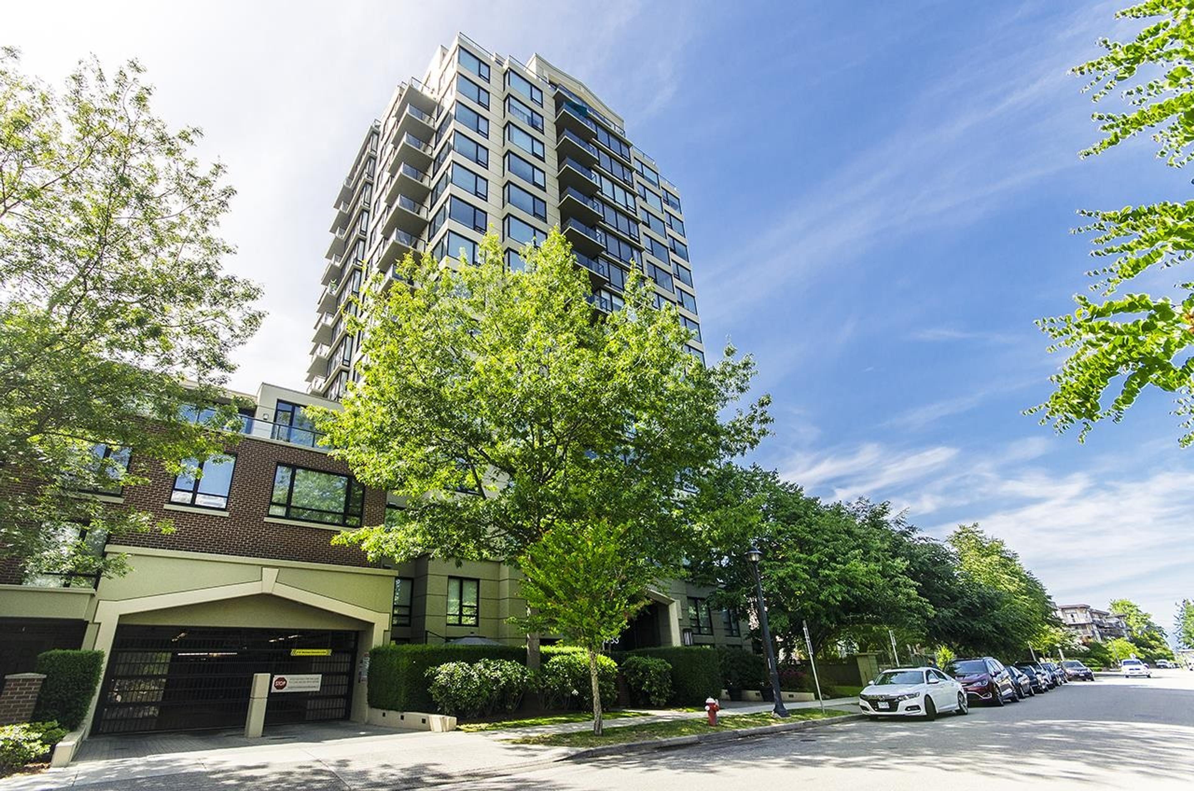 9133 Hemlock Drive, Richmond - Exteriors - Photo 2