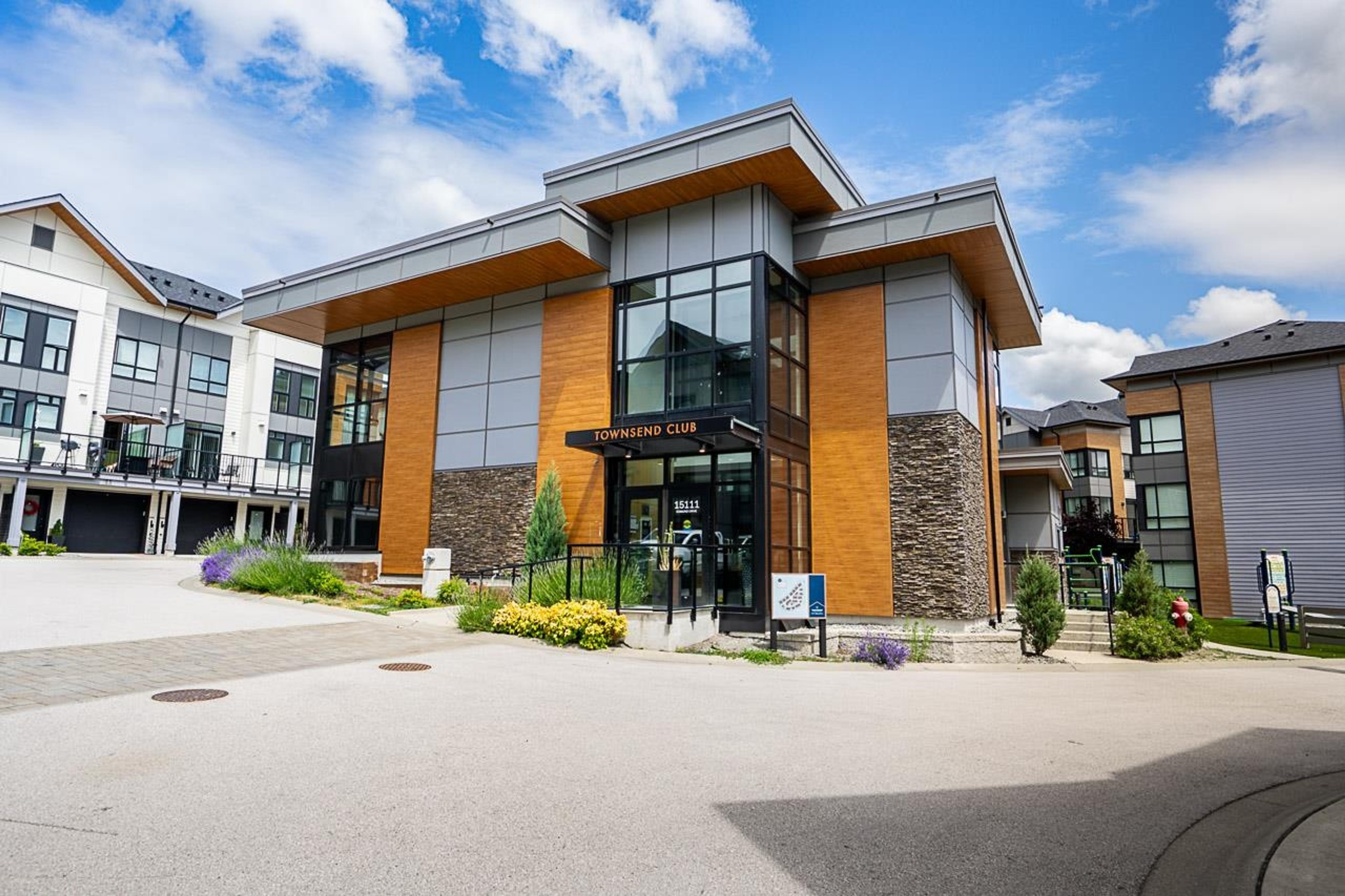 15151 Edmund Drive, Surrey - Exteriors - Full Complex View - Photo 6