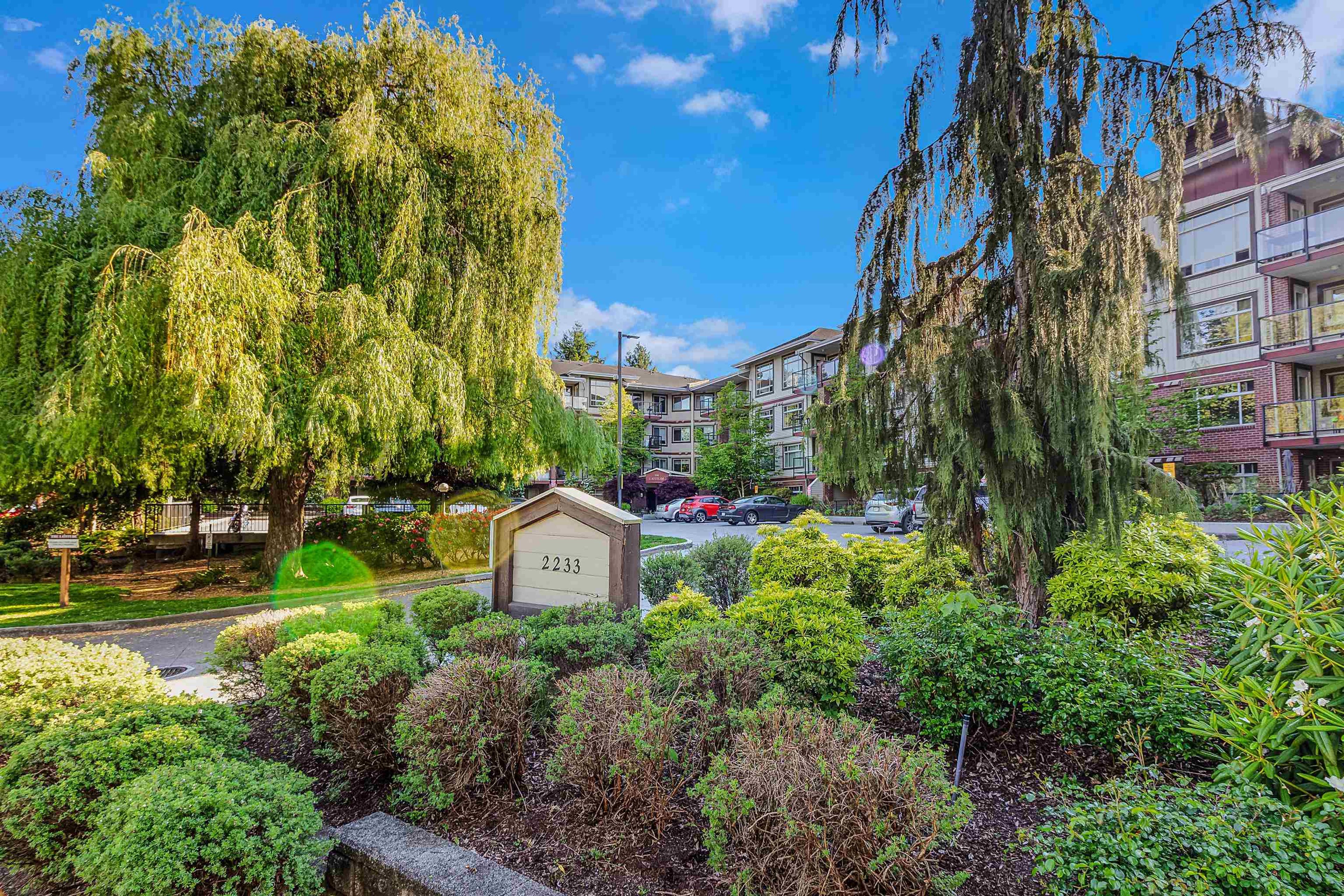 2233 Mckenzie Road, Abbotsford - Exteriors - Full Complex View - Photo 2