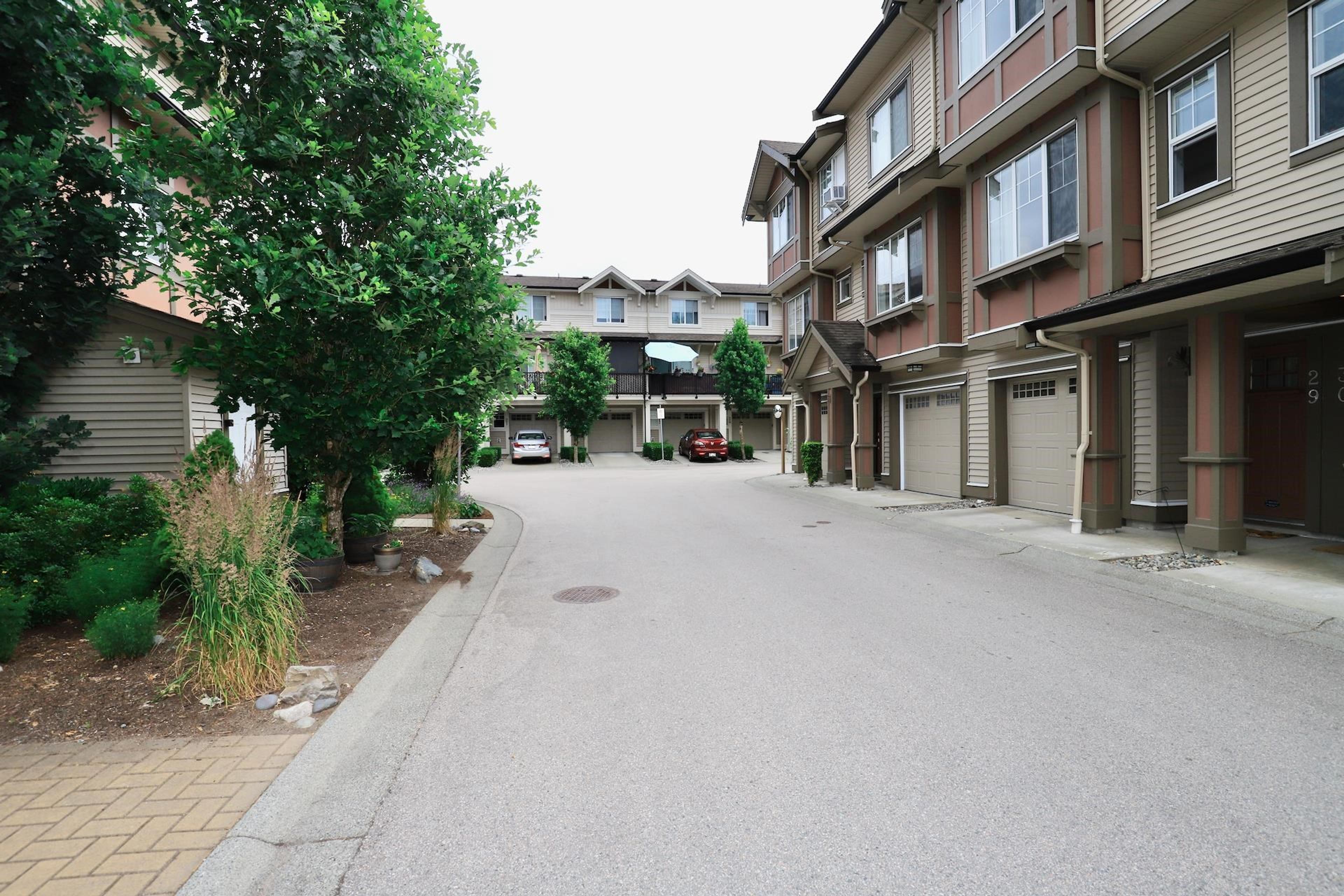 10151 240 Street, Maple Ridge - Exteriors - Full Complex View - Photo 4