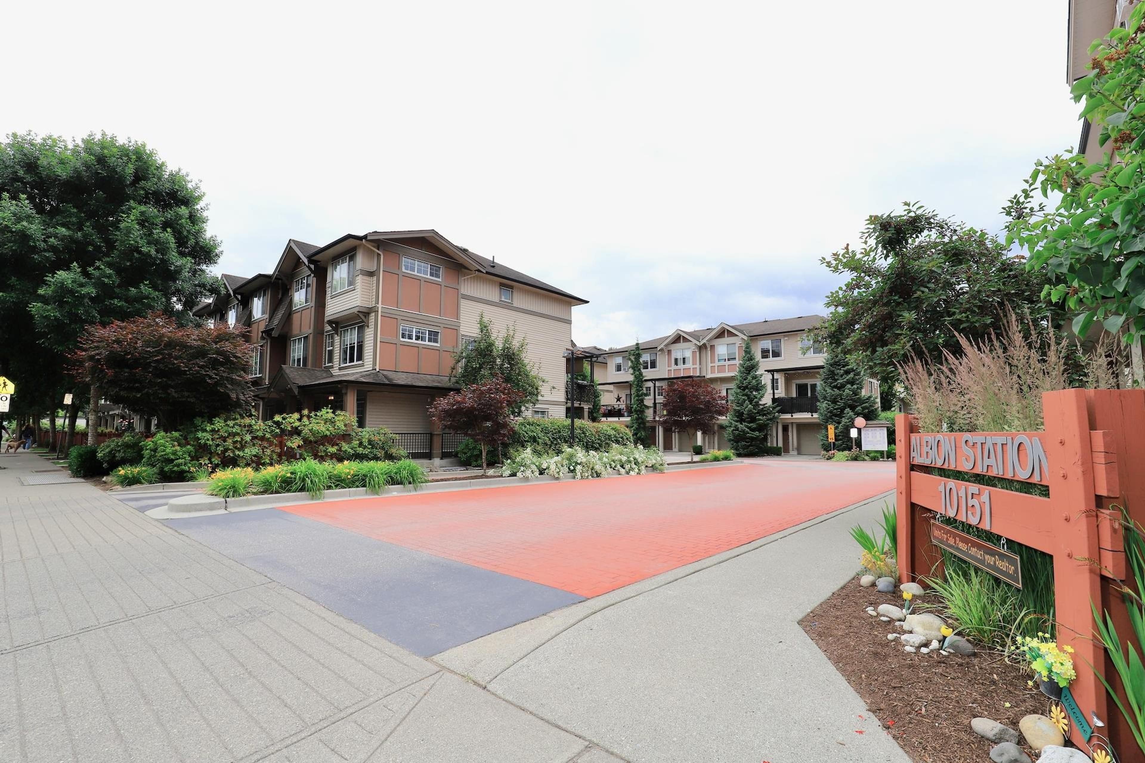 10151 240 Street, Maple Ridge - Exteriors - Full Complex View - Photo 7