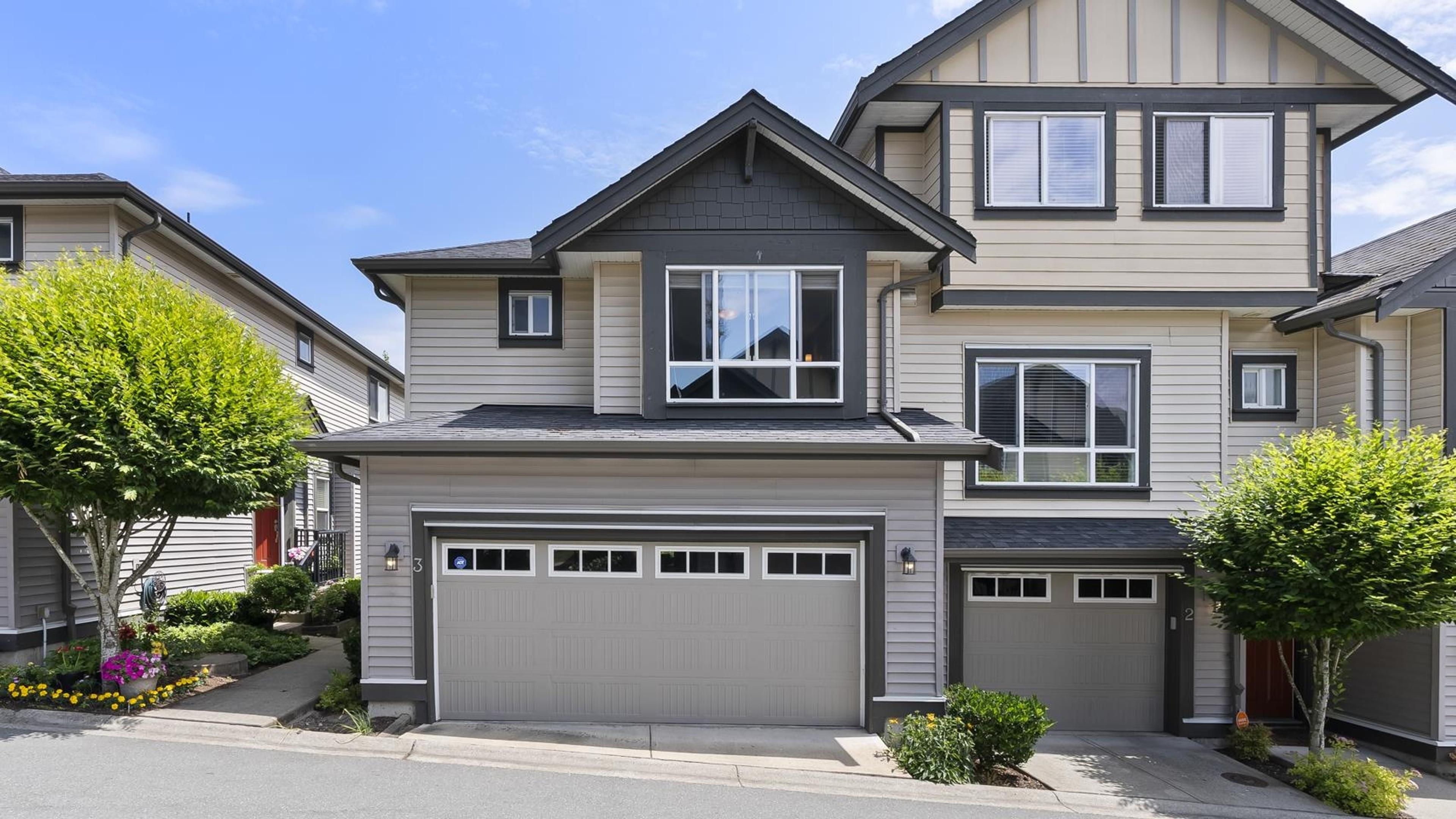 19938 70 Avenue, Langley - Exteriors - Photo 2