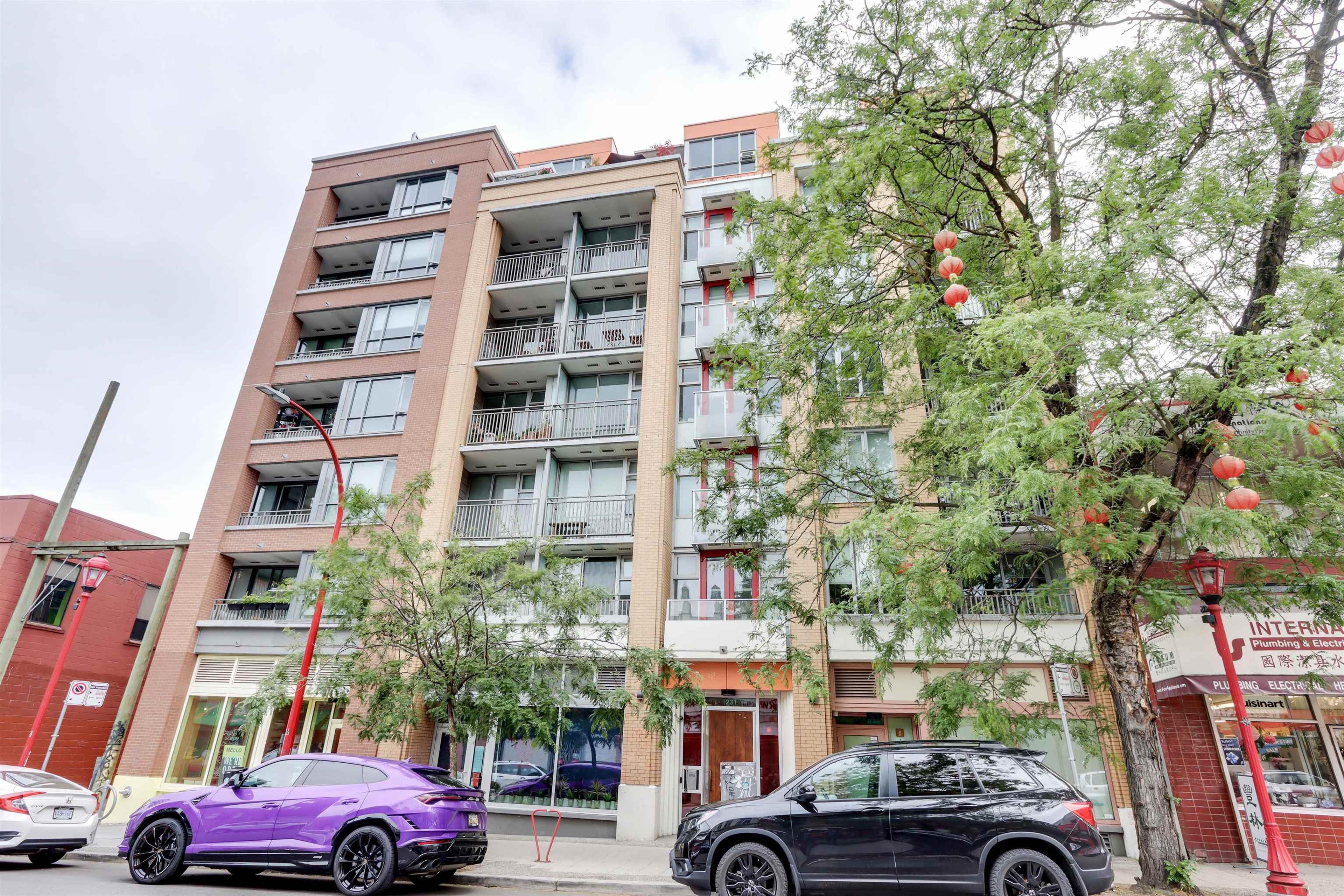 231 E Pender Street, Vancouver - Exteriors - Photo 1