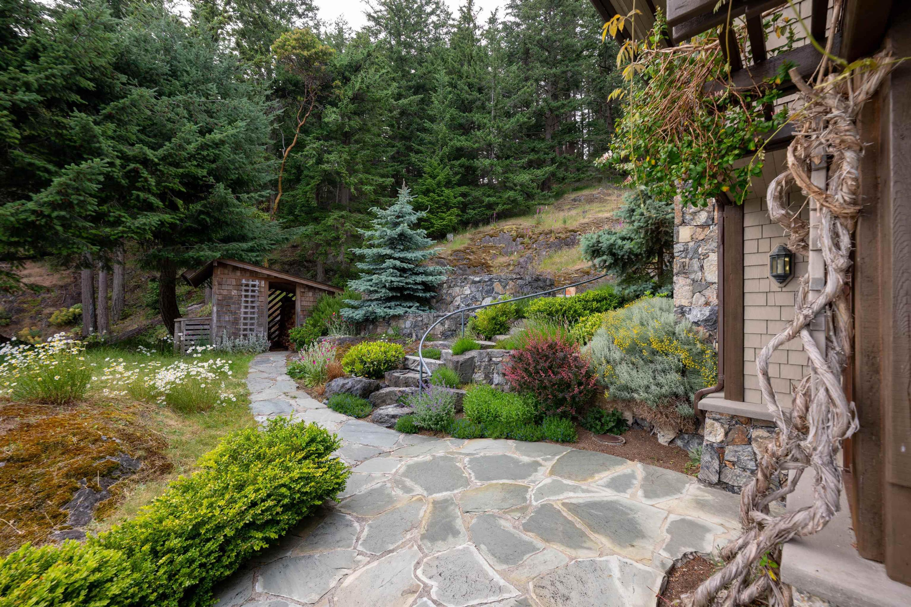 1299 Fairweather Road, Bowen Island - Exteriors - Photo 1