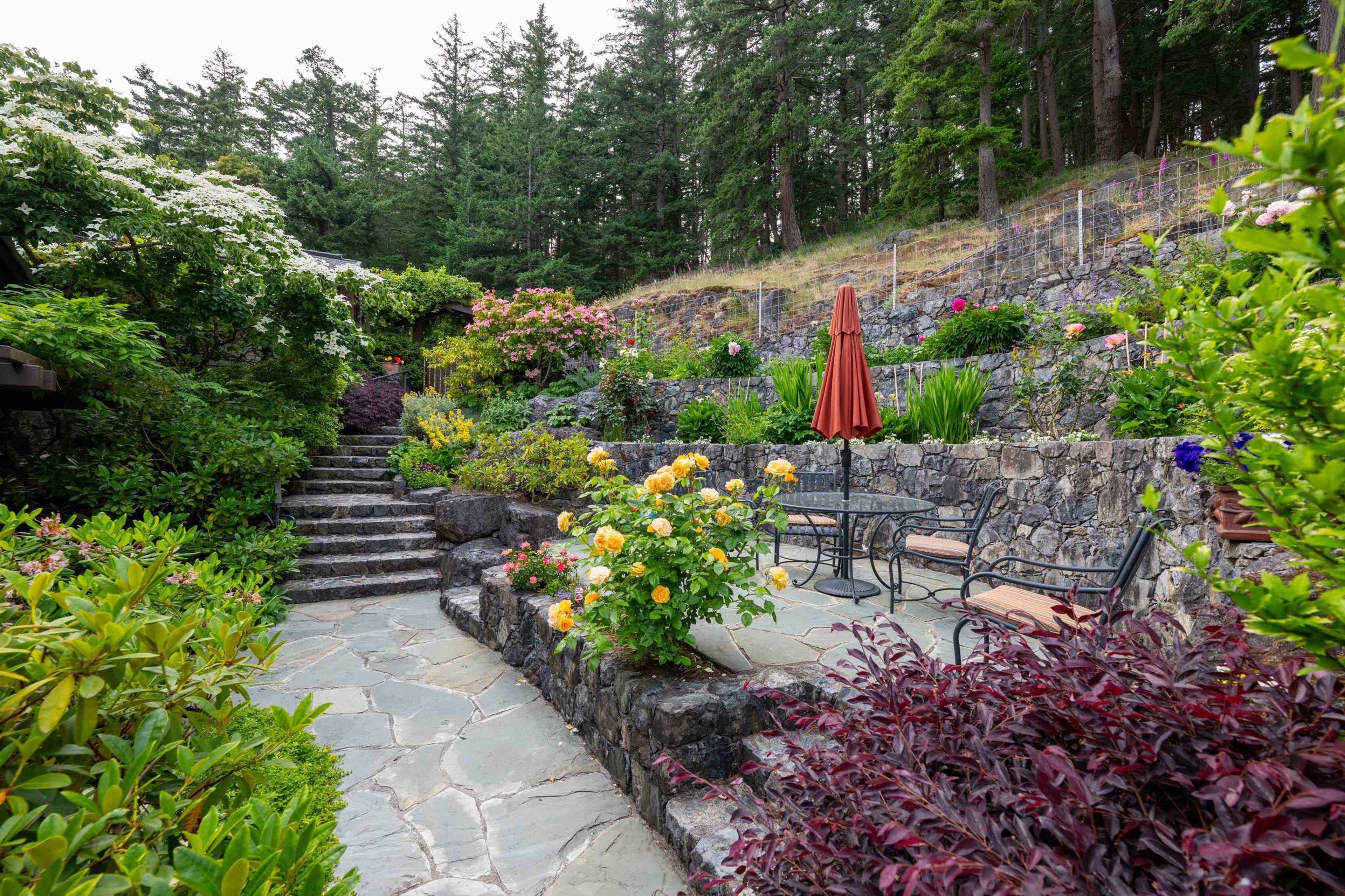 1299 Fairweather Road, Bowen Island - Exteriors - Photo 2