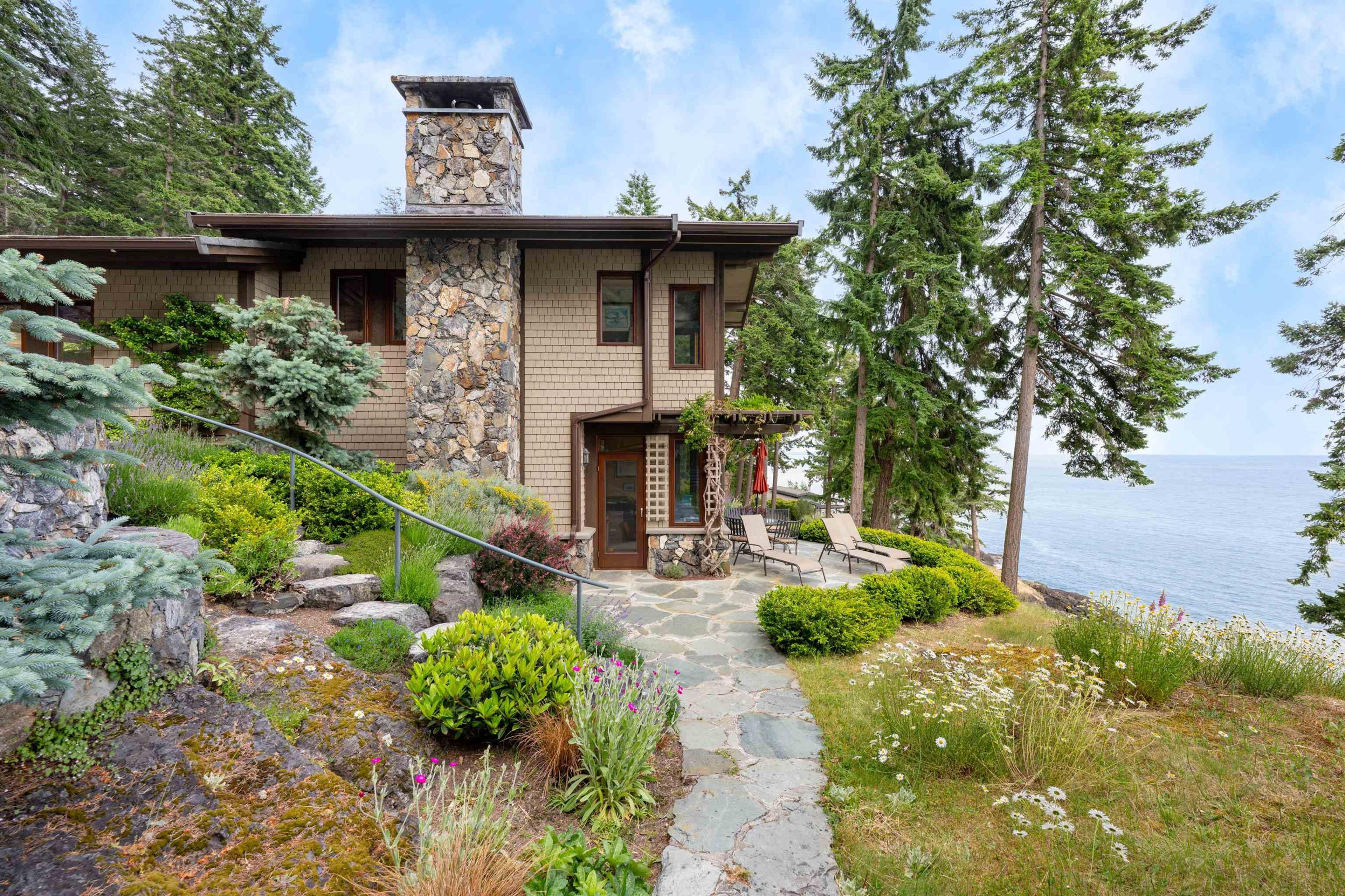 1299 Fairweather Road, Bowen Island - Exteriors - Photo 11
