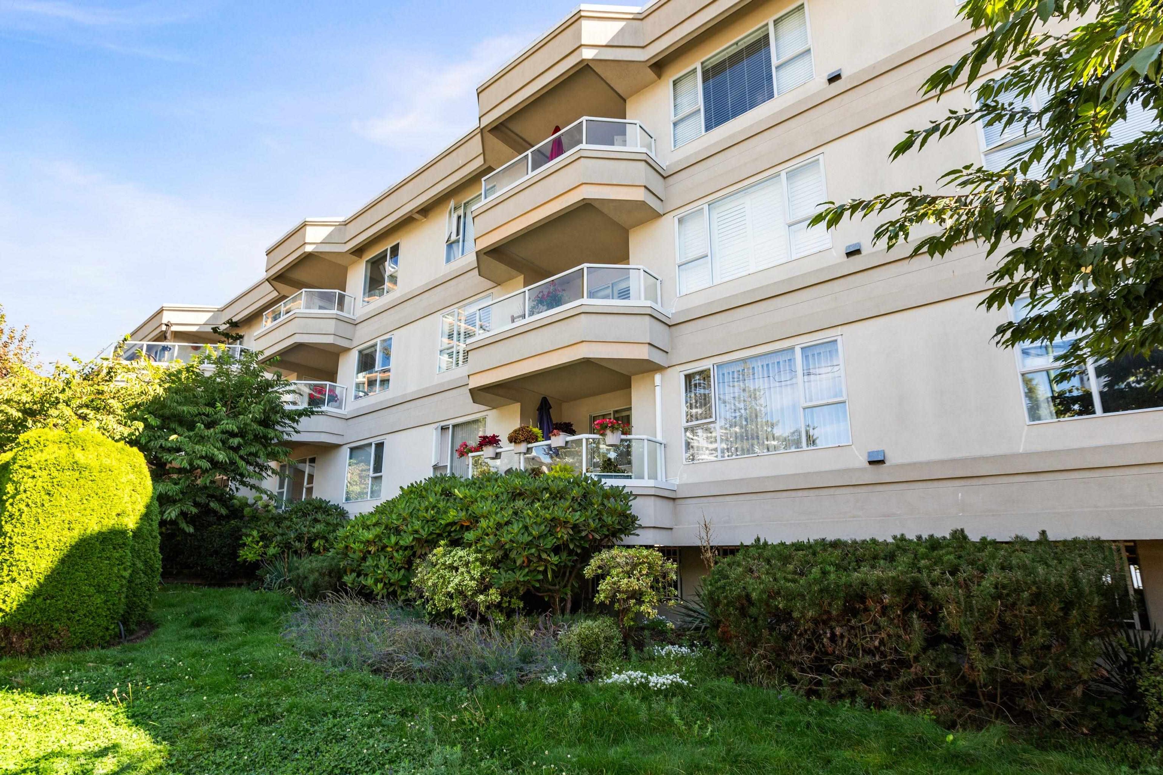 1378 George Street, White Rock - Exteriors - Photo 1