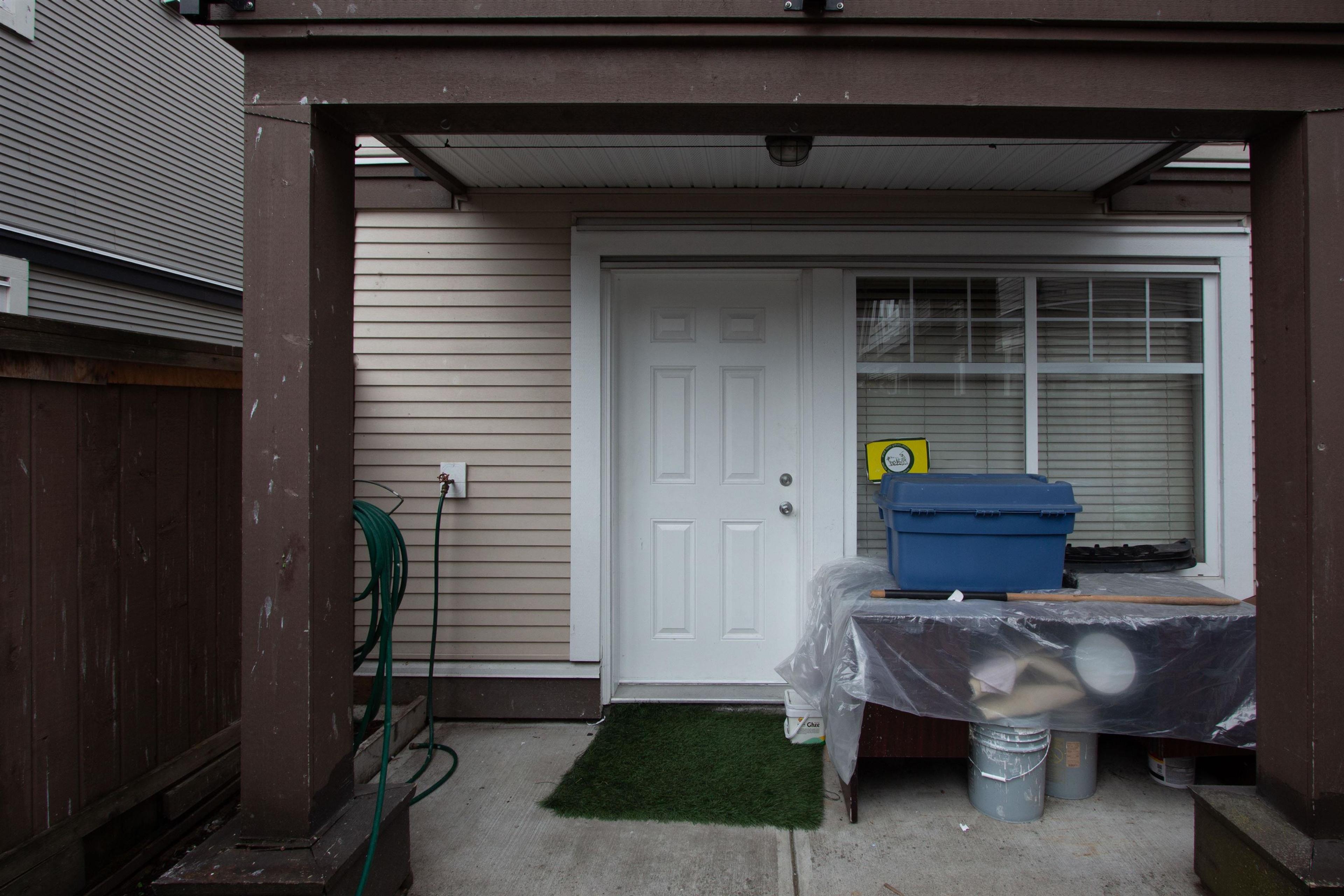 7156 144 Street, Surrey - Exteriors - Photo 3