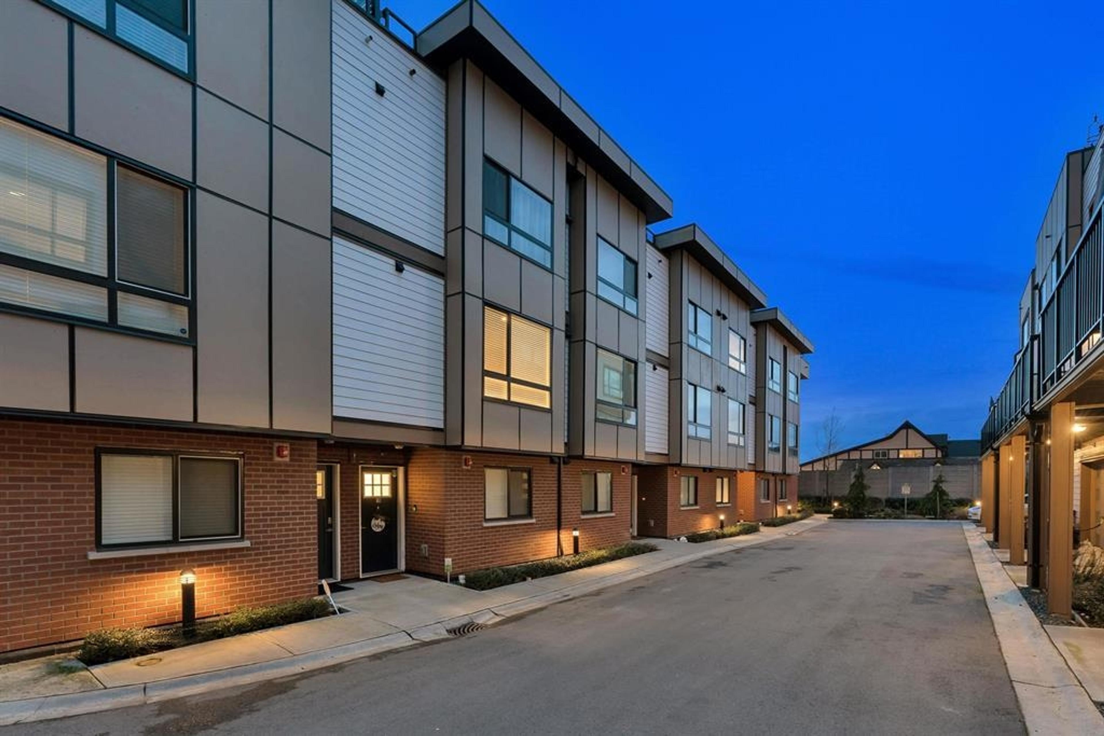 19624 56 Avenue Avenue, Langley - Exteriors - Full Complex View - Photo 1