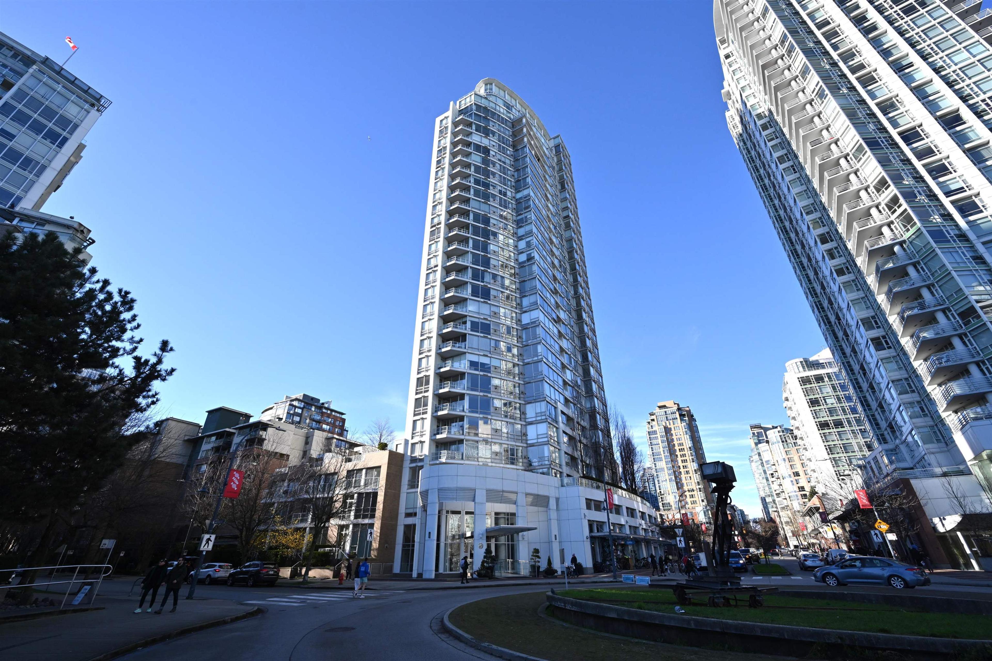 1201 Marinaside Crescent, Vancouver - Exteriors - Full Complex View - Photo 1