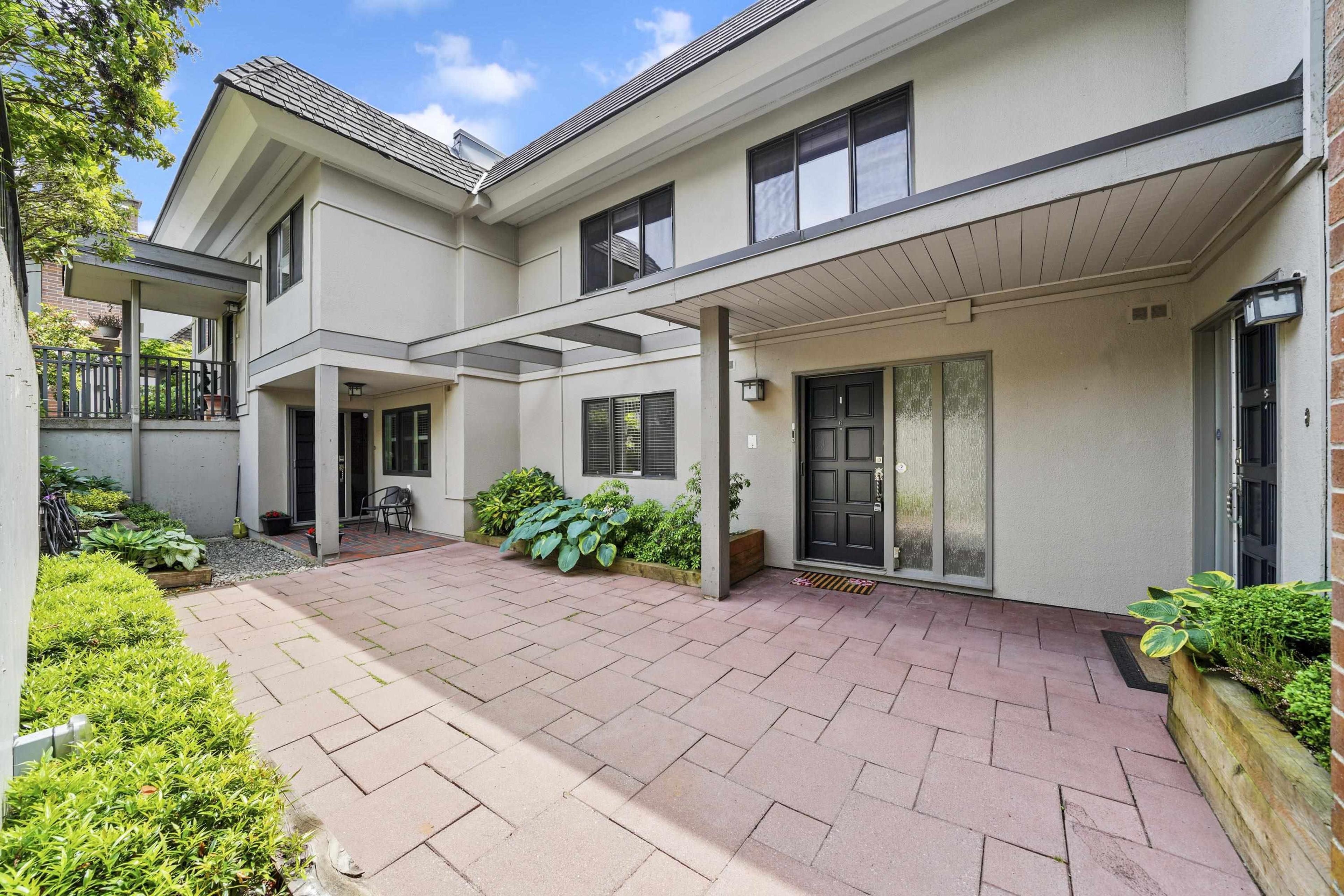 2214 Folkestone Way, West Vancouver - Exteriors - Photo 1