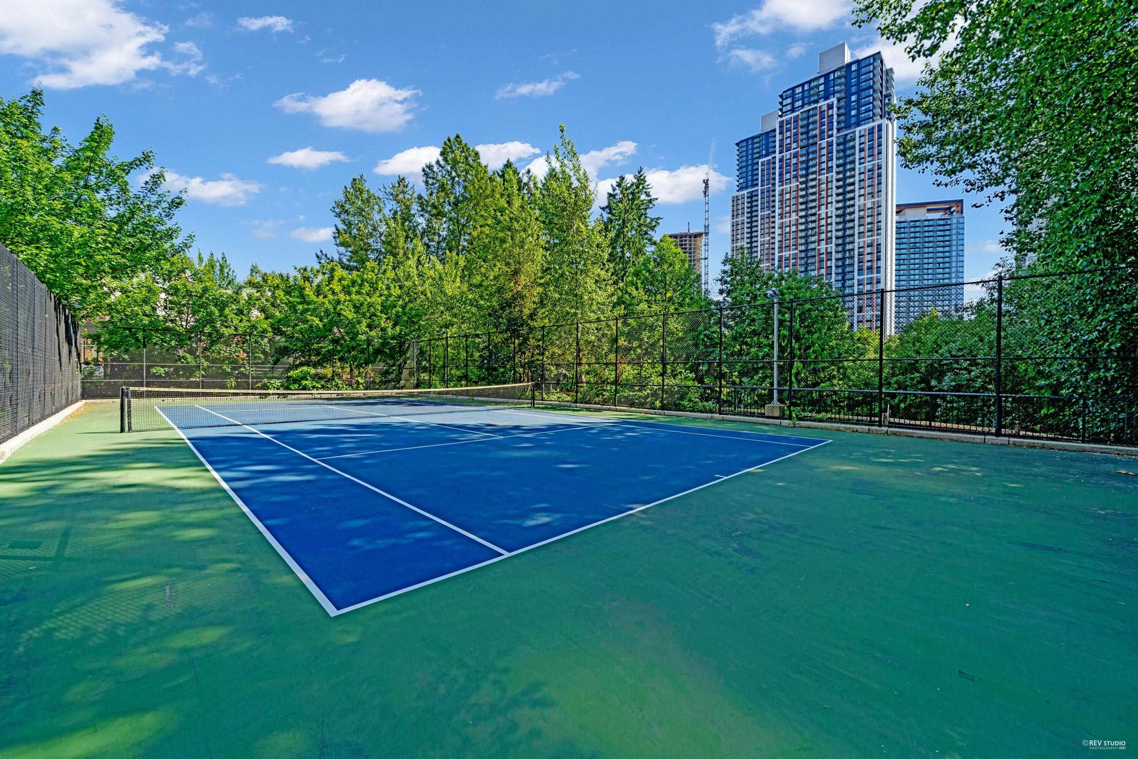 13750 100 Avenue, Surrey - Outdoor Amenities - Playing Field / Sports Court - Photo 3
