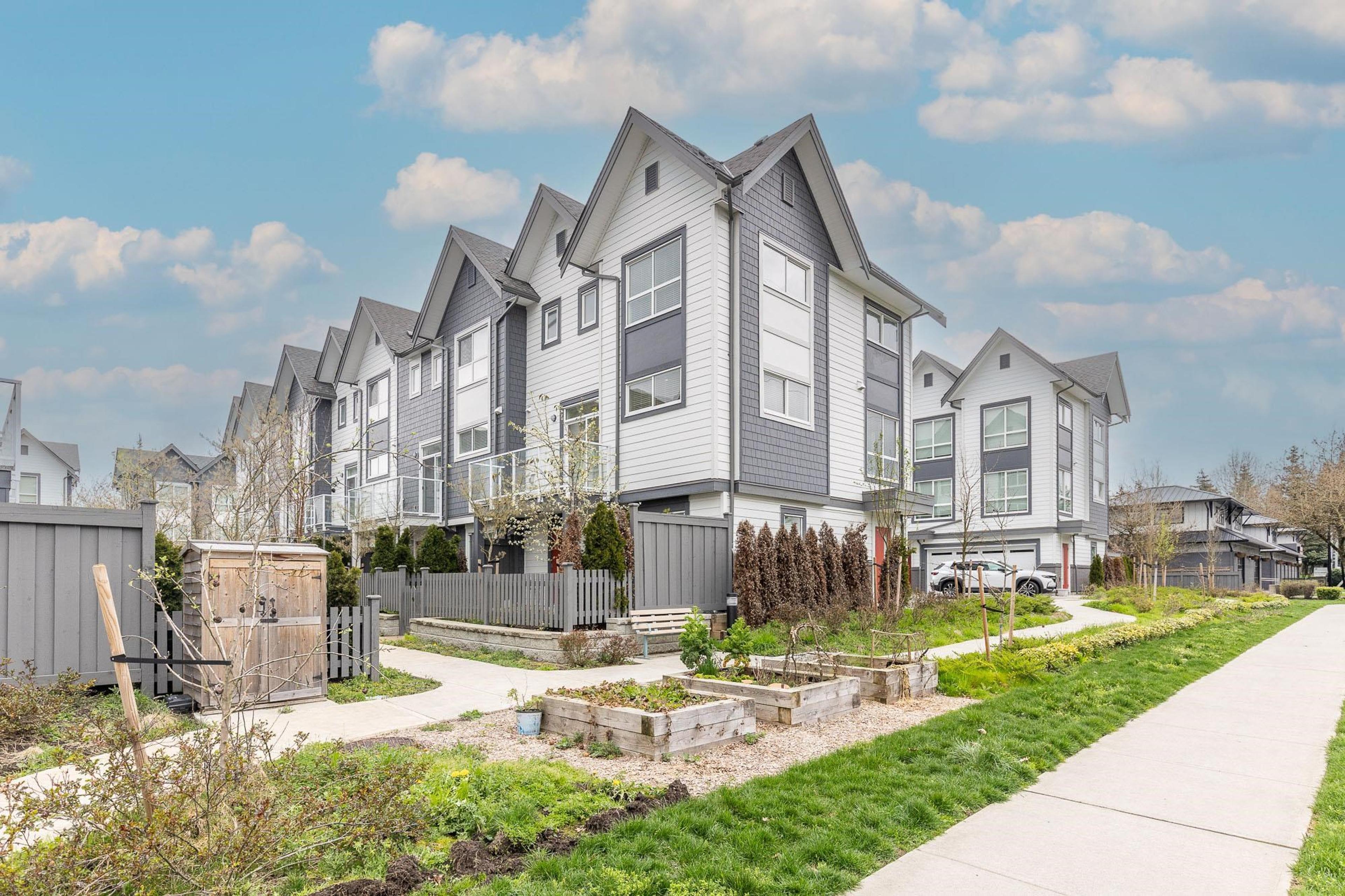 23785 Dewdney Trunk Road, Maple Ridge - Exteriors - Full Complex View - Photo 1