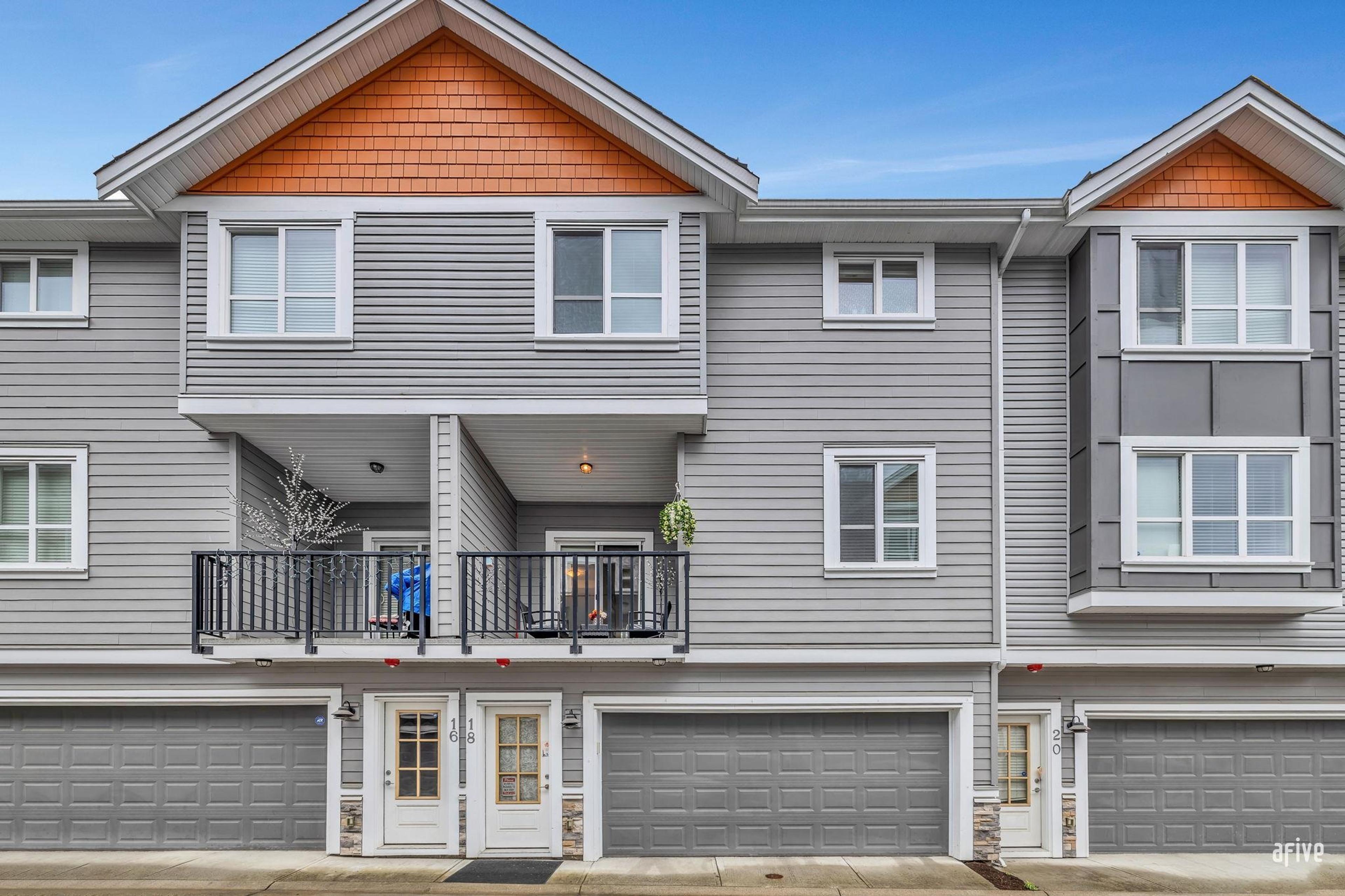 20856 76 Avenue, Langley - Exteriors - Full Complex View - Photo 5