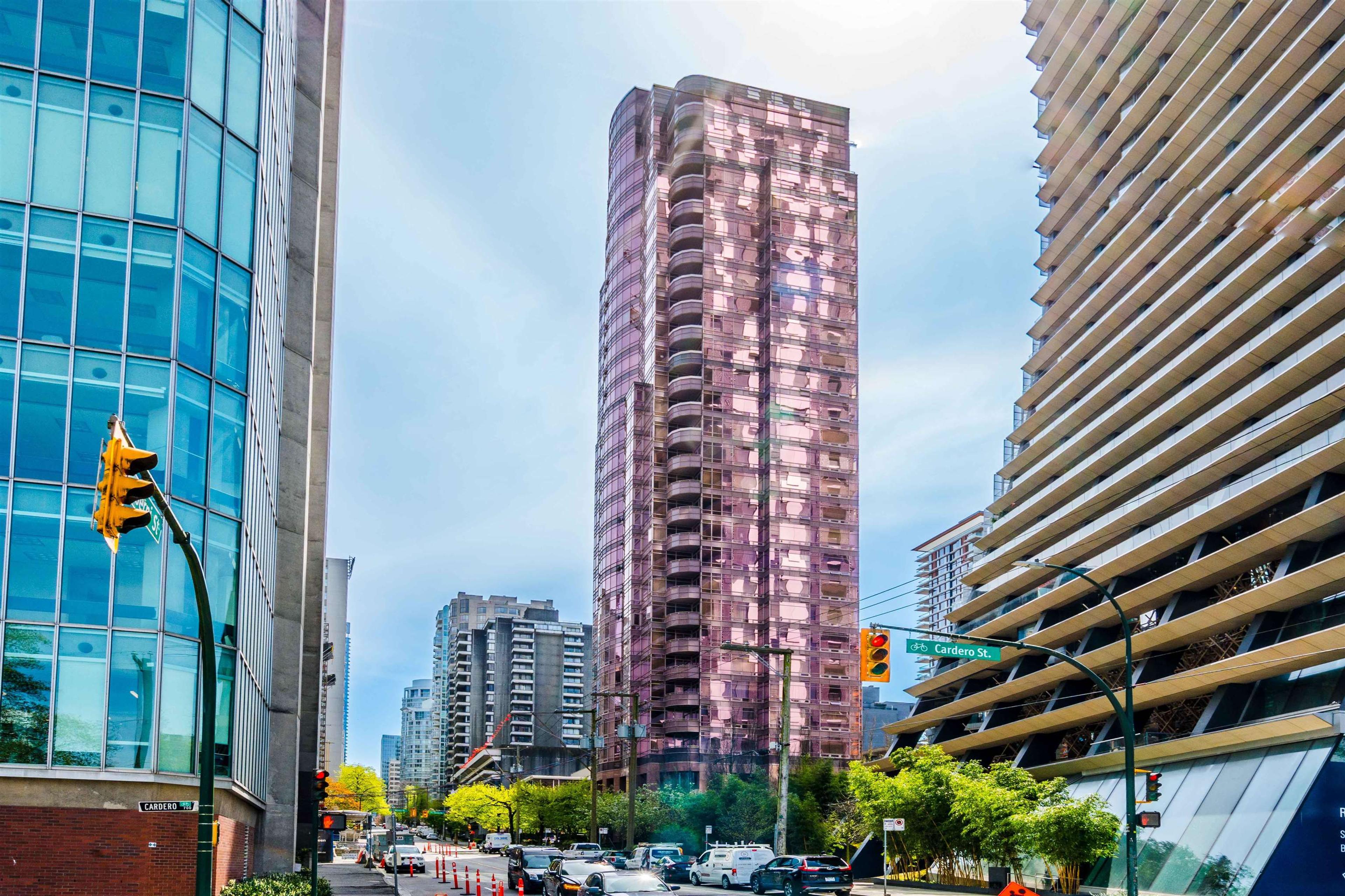 1500 Alberni Street, Vancouver - Exteriors - Photo 3