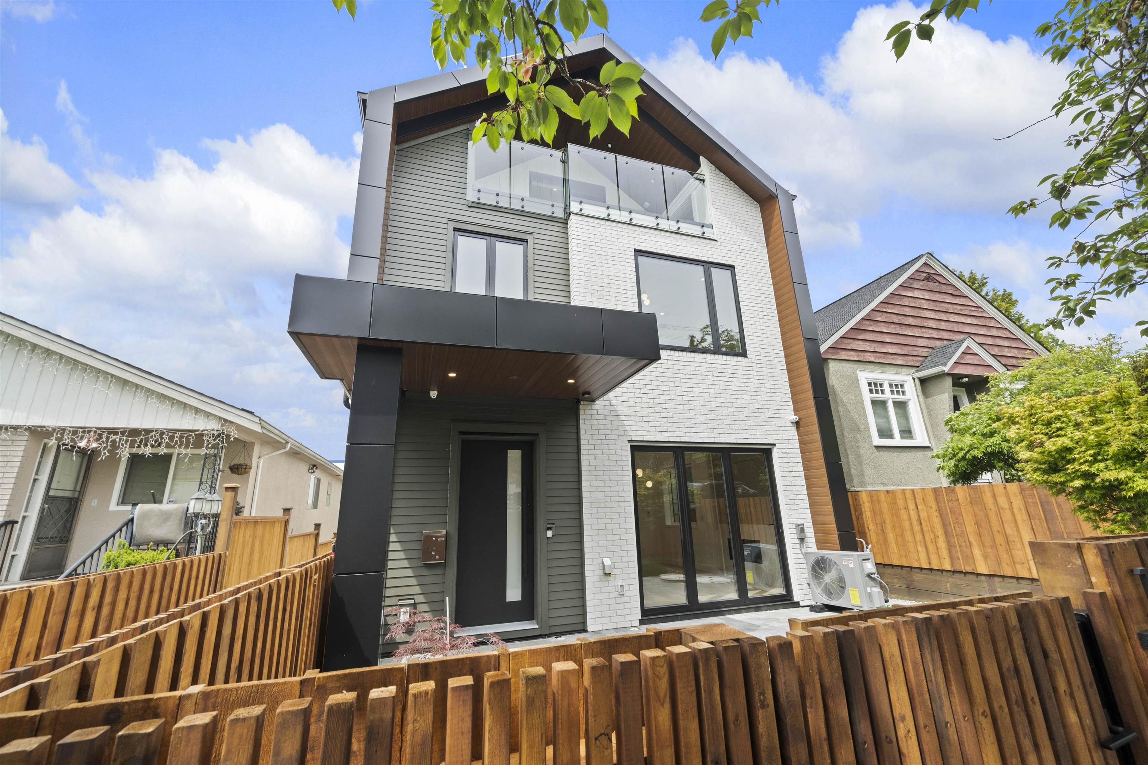 6461 E Prince Edward Street, Vancouver - Exteriors - Photo 2