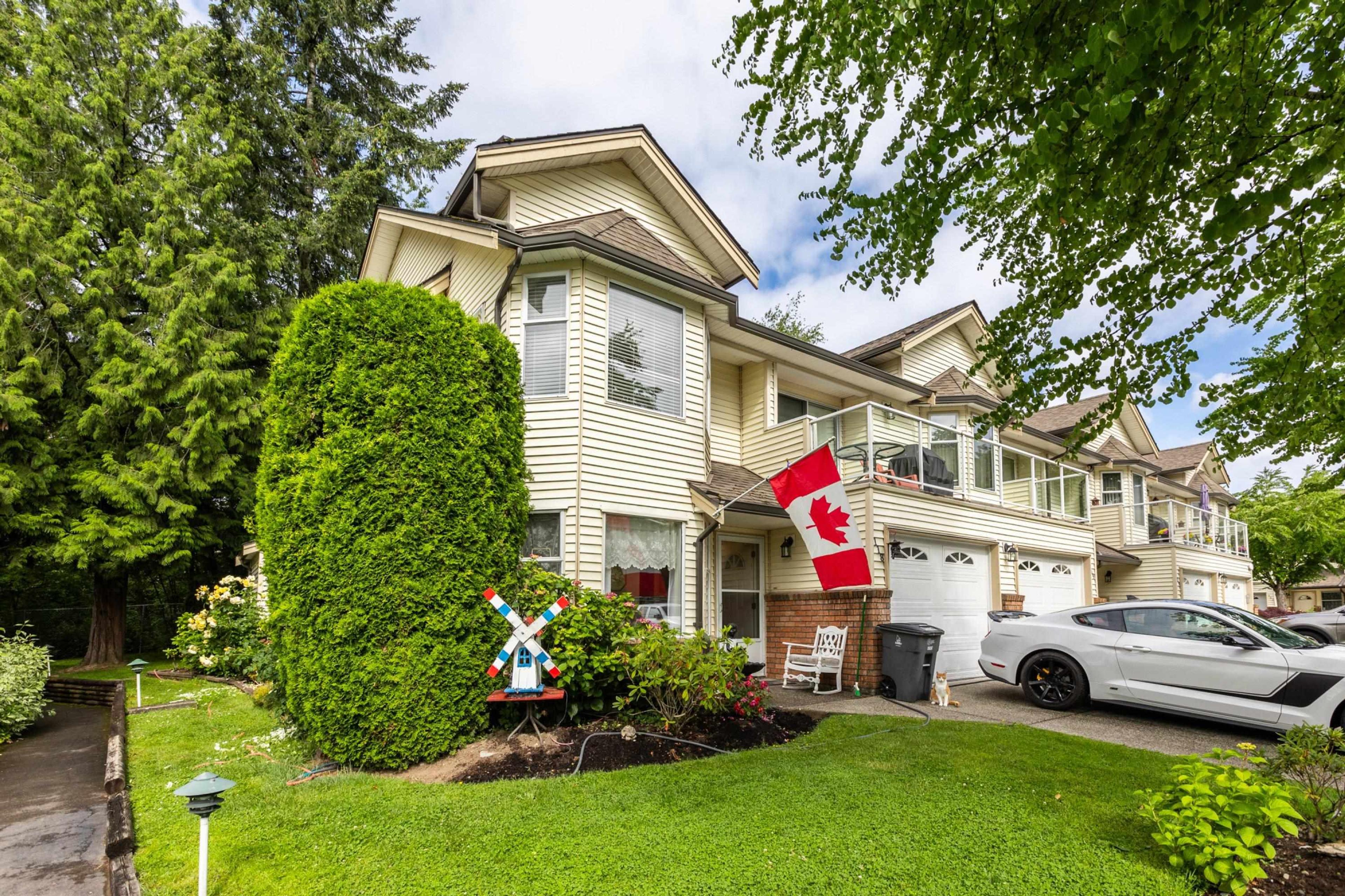 6841 138 Street, Surrey - Exteriors - Full Complex View - Photo 8