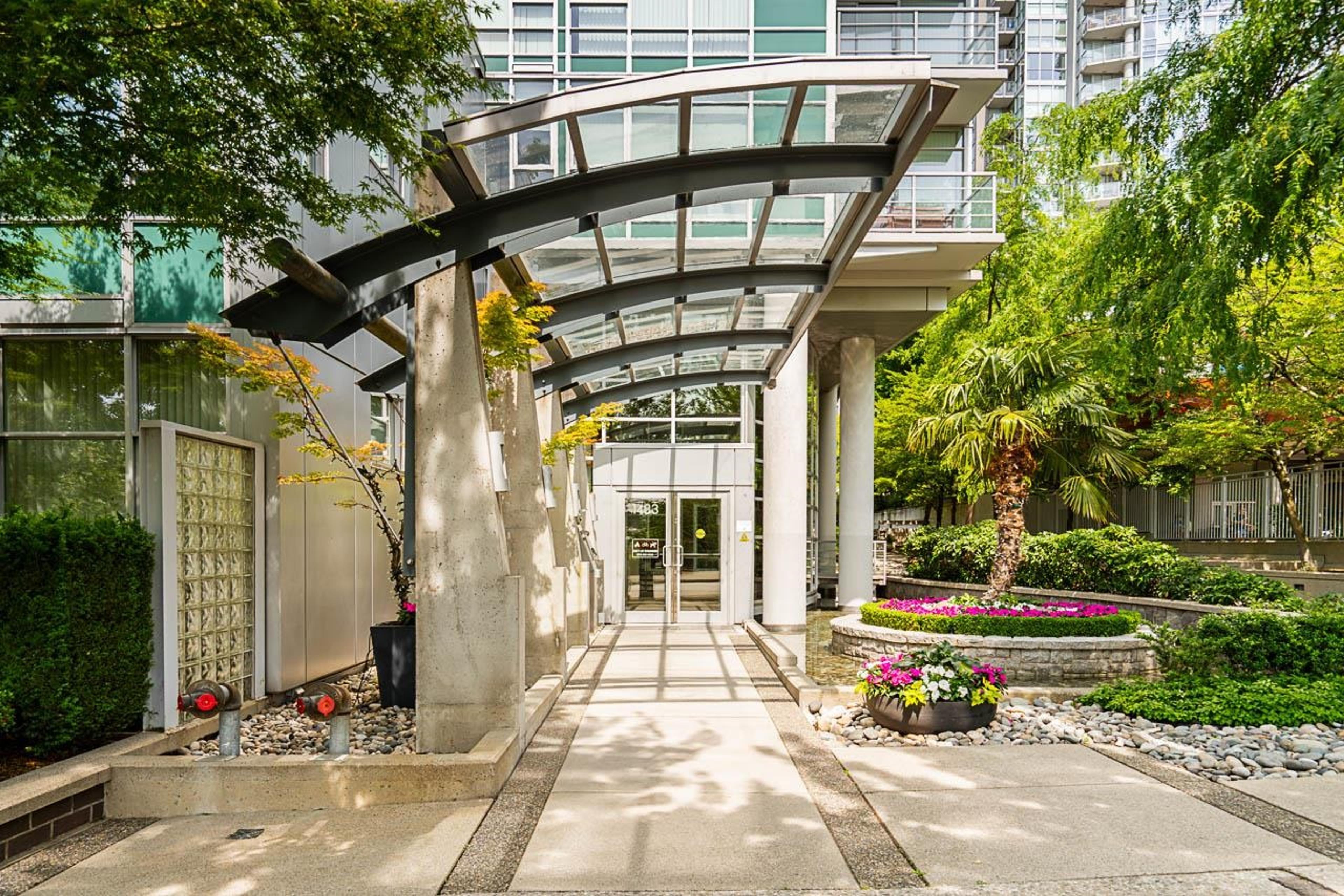 1483 Homer Street, Vancouver - Exteriors - Photo 4