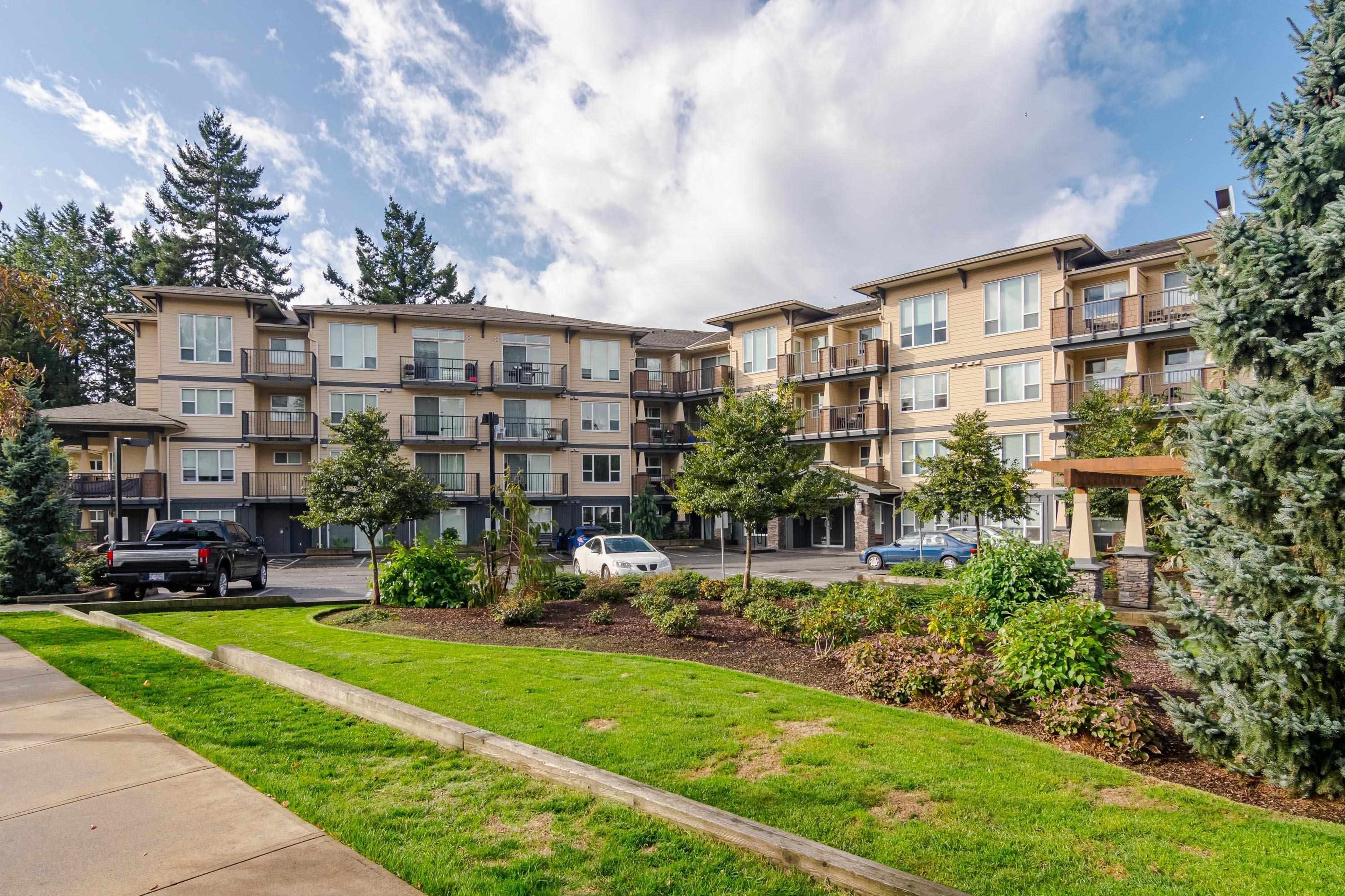 2565 Campbell Avenue, Abbotsford - Exteriors - Full Complex View - Photo 2