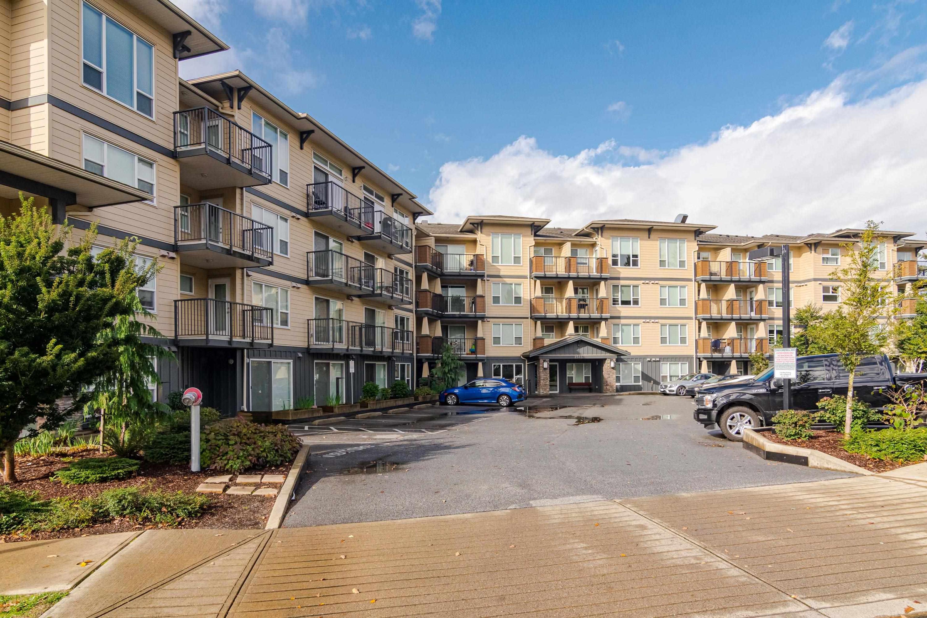 2565 Campbell Avenue, Abbotsford - Exteriors - Full Complex View - Photo 3