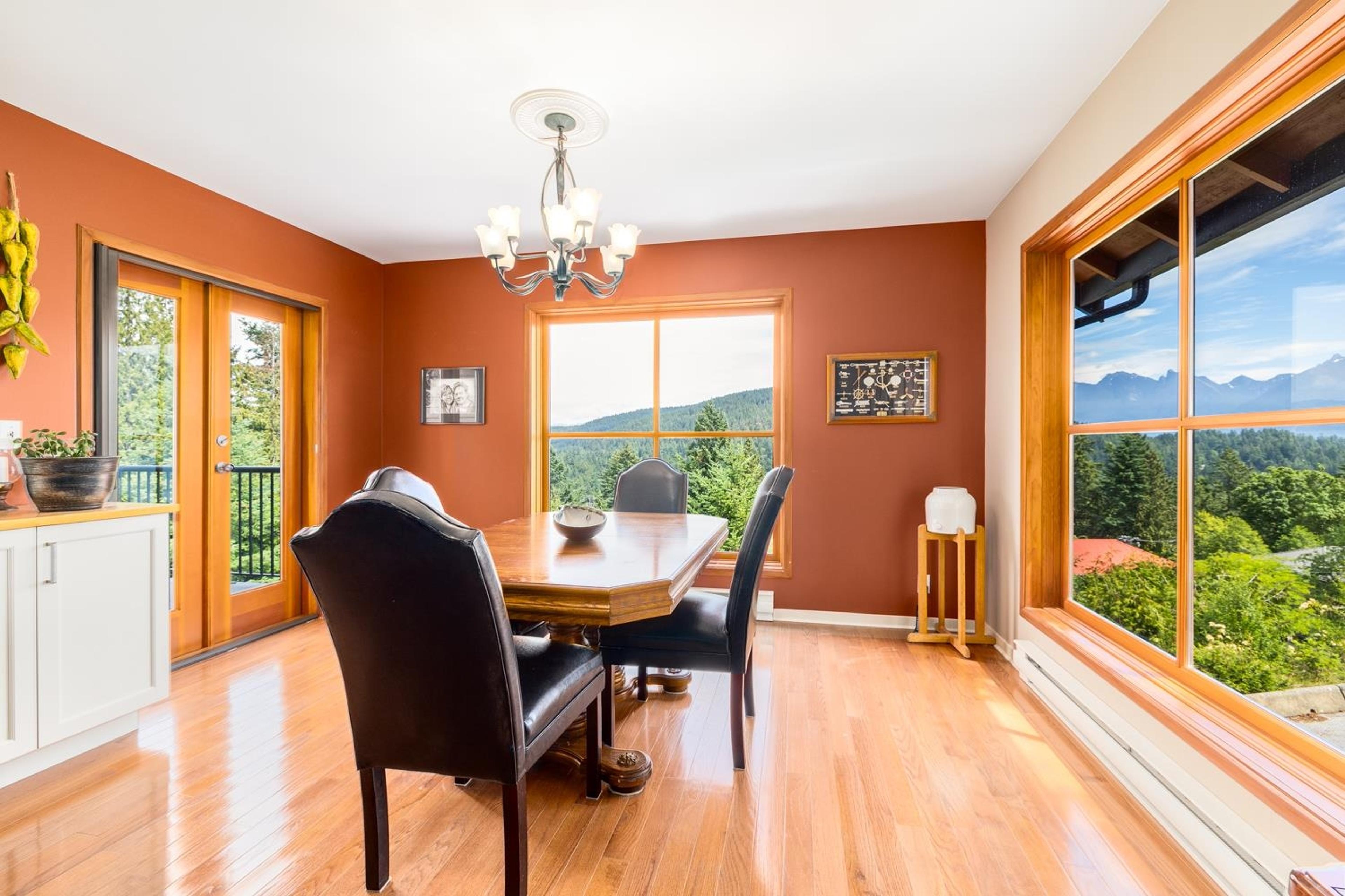 585 Artisan Lane, Bowen Island - Exteriors - Drone/Aerial View - Photo 2