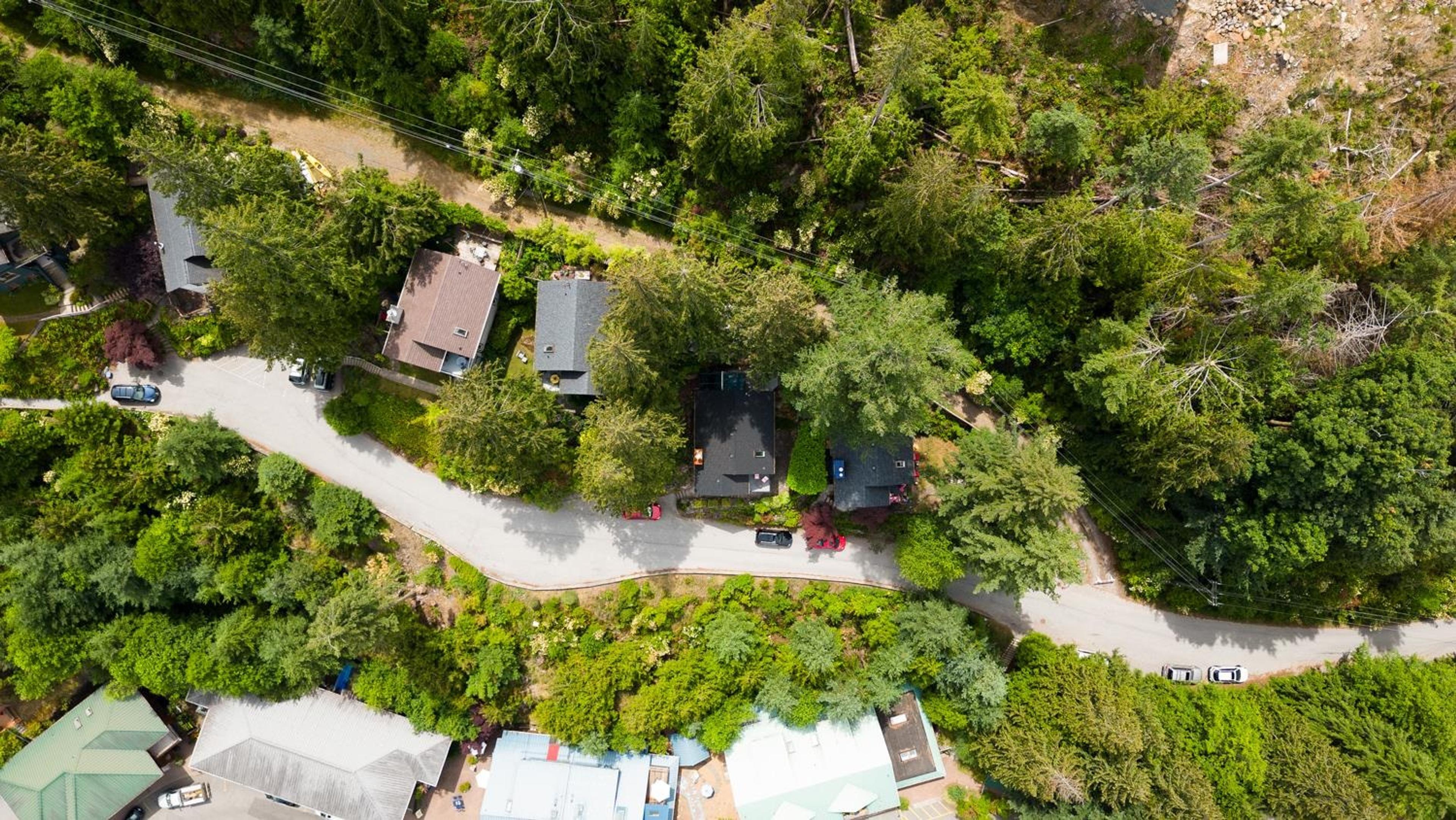 585 Artisan Lane, Bowen Island - Exteriors - Full Complex View, Drone/Aerial View - Photo 3