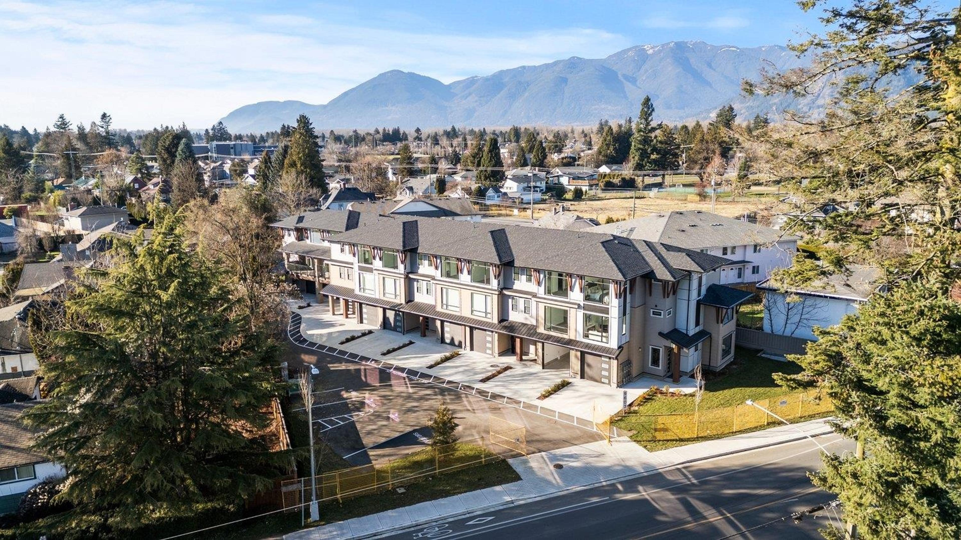 9603 Broadway Street, Chilliwack - Exteriors - Drone/Aerial View - Photo 4