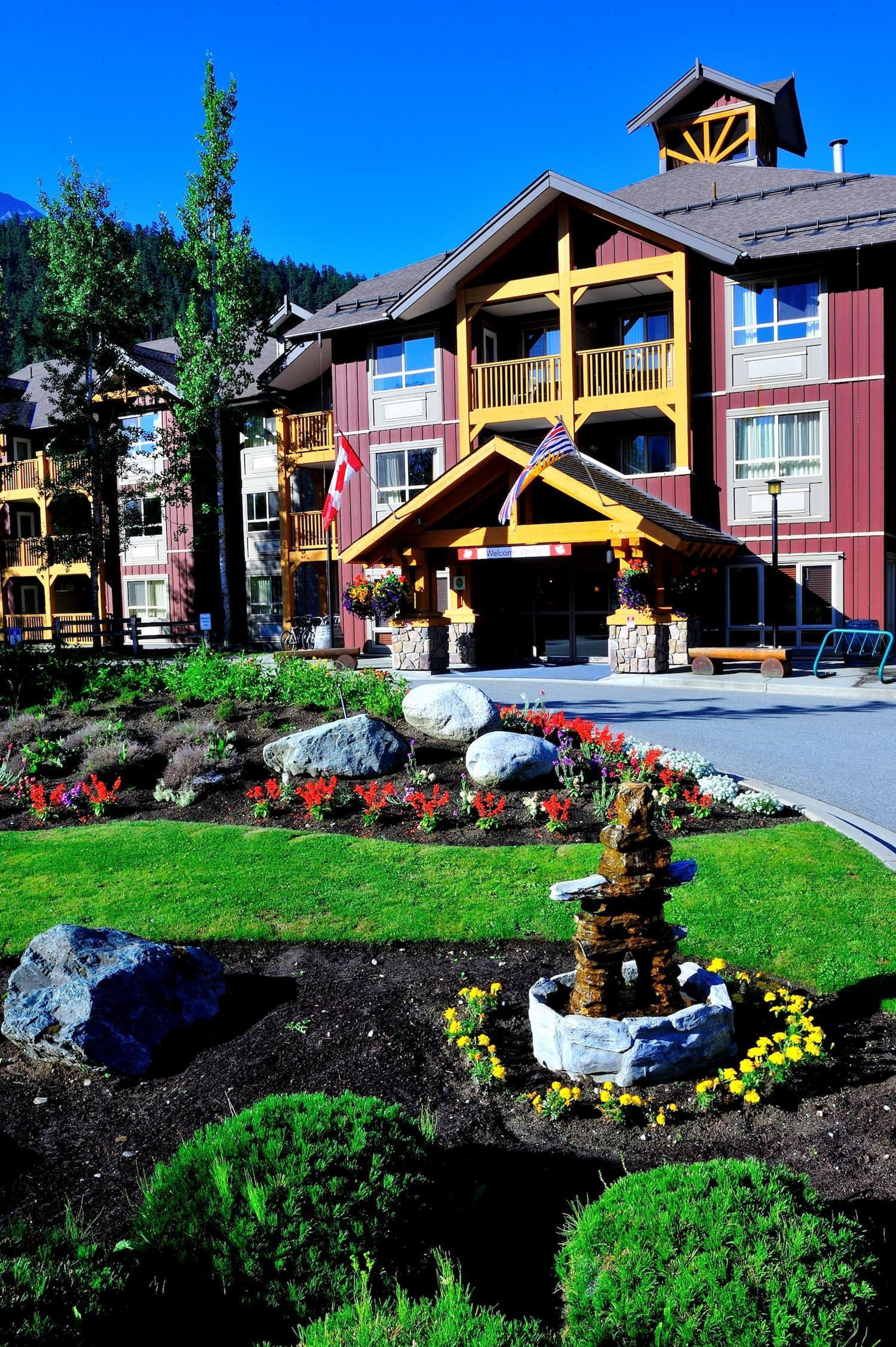 1490 Highway 99, Pemberton - Exteriors - Full Complex View - Photo 4