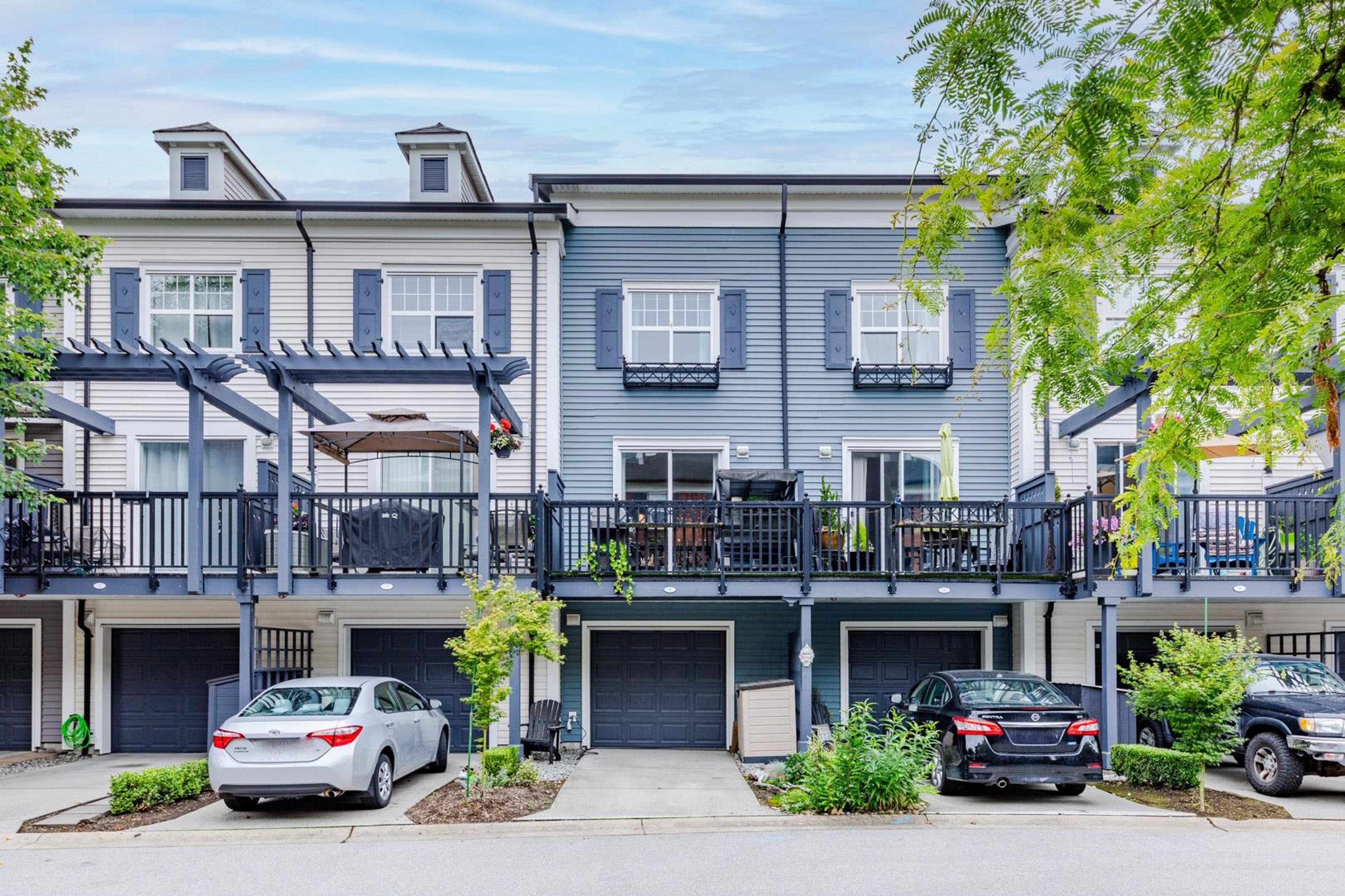 19538 Bishops Reach, Pitt Meadows - Exteriors - Full Complex View - Photo 3