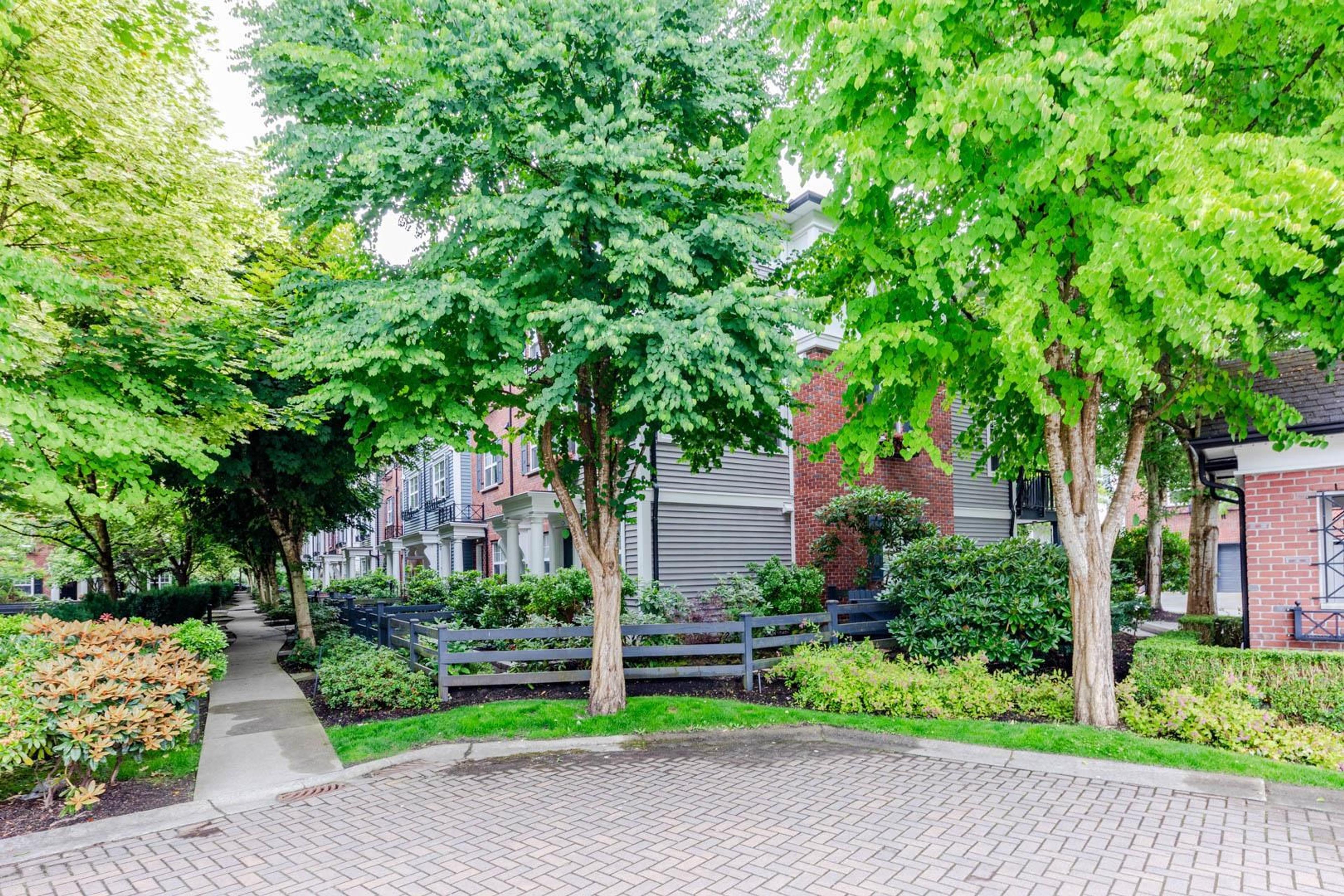 19538 Bishops Reach, Pitt Meadows - Exteriors - Full Complex View - Photo 4