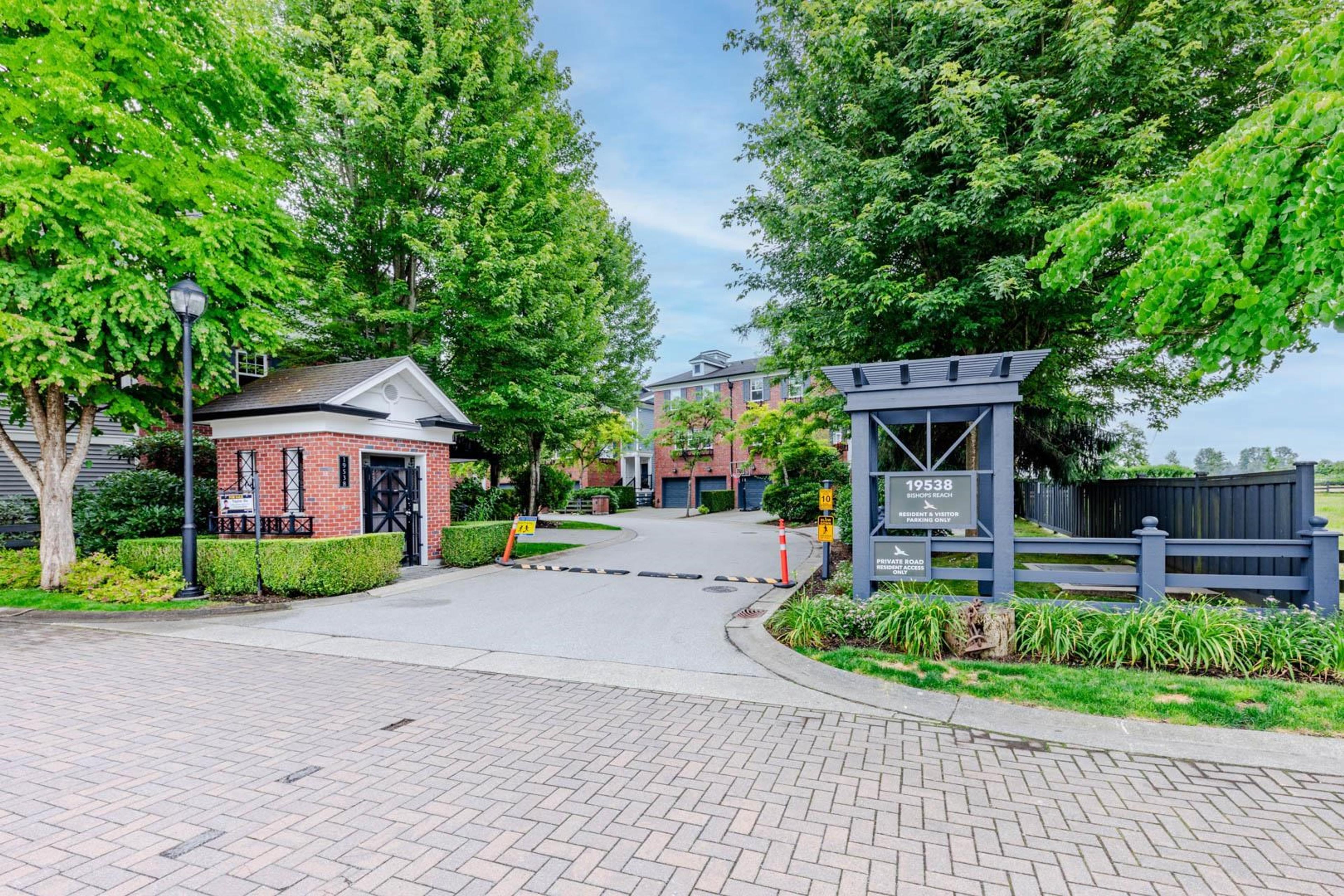 19538 Bishops Reach, Pitt Meadows - Exteriors - Full Complex View - Photo 7