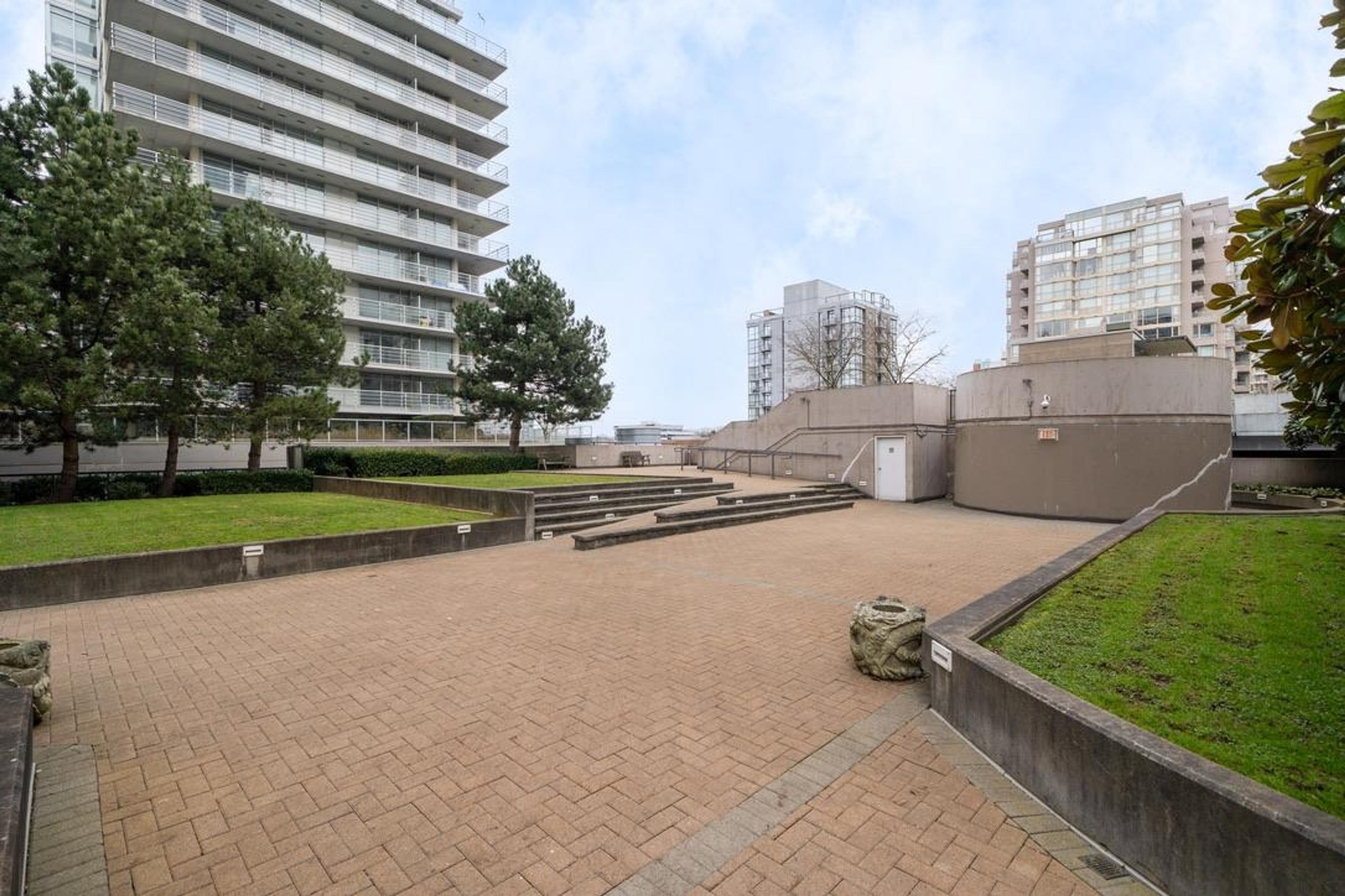 8033 Saba Road, Richmond - Exteriors - Full Complex View - Photo 3