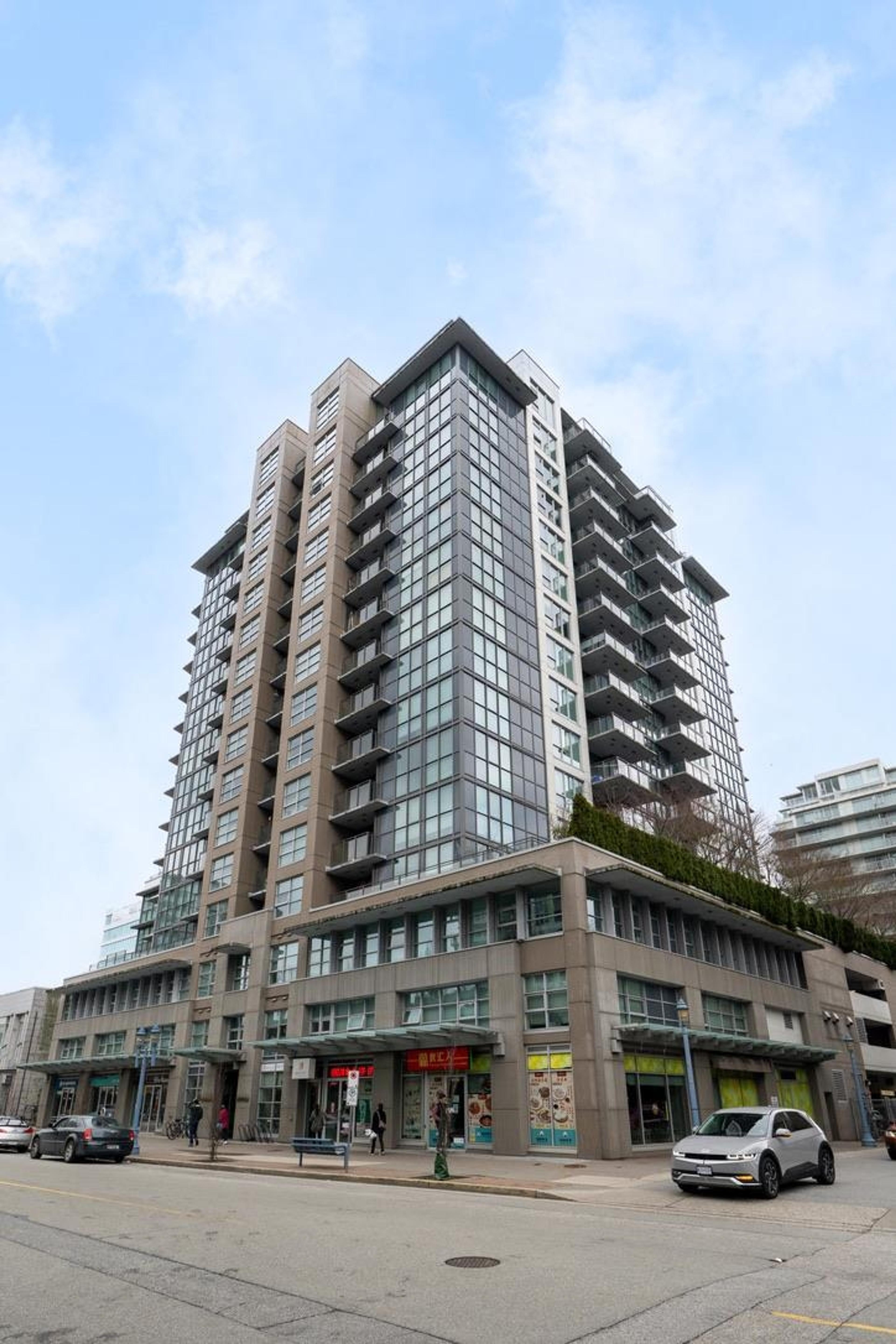 8033 Saba Road, Richmond - Exteriors - Photo 4