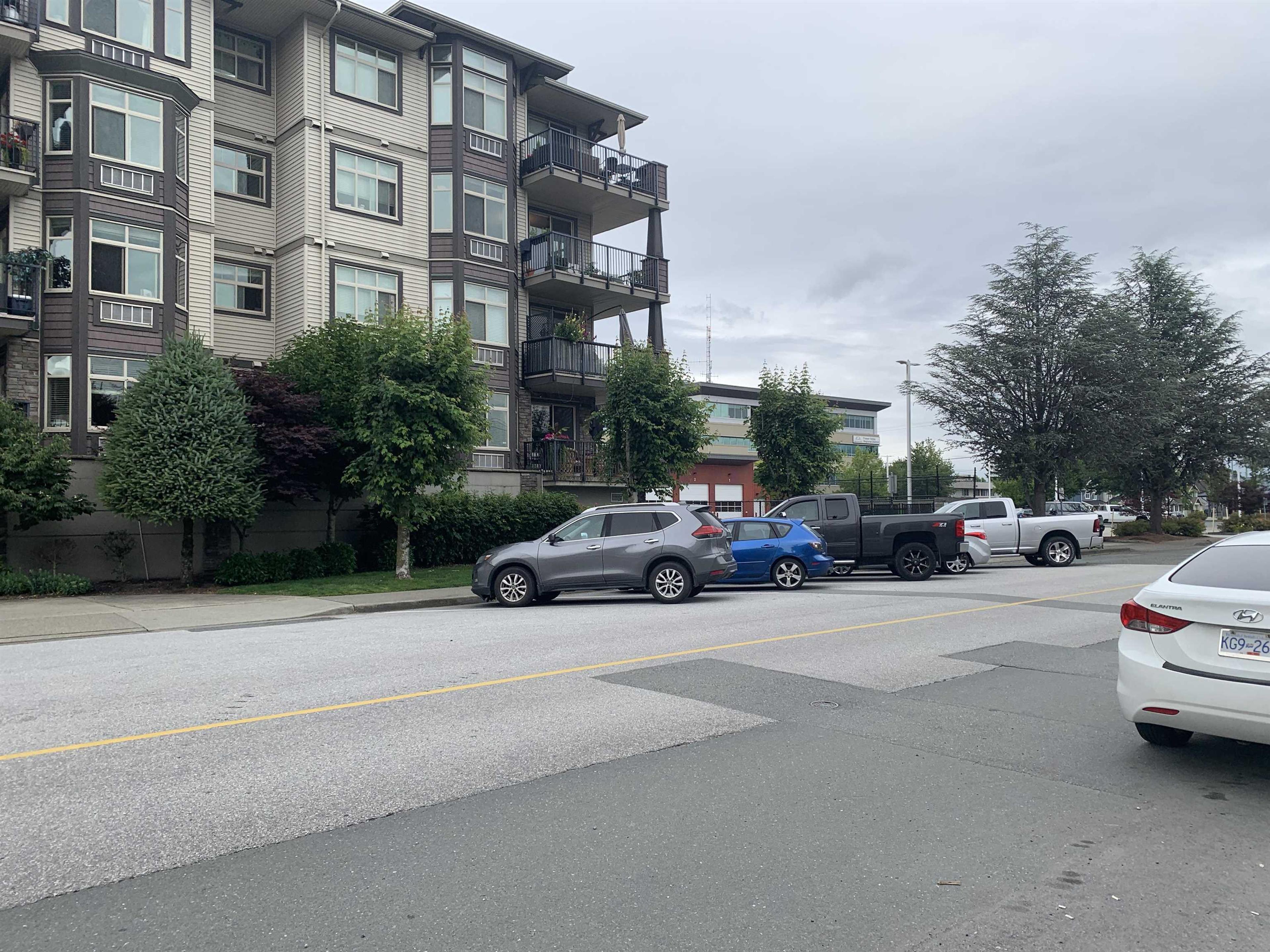 45893 Chesterfield Avenue, Chilliwack - Exteriors - Photo 2