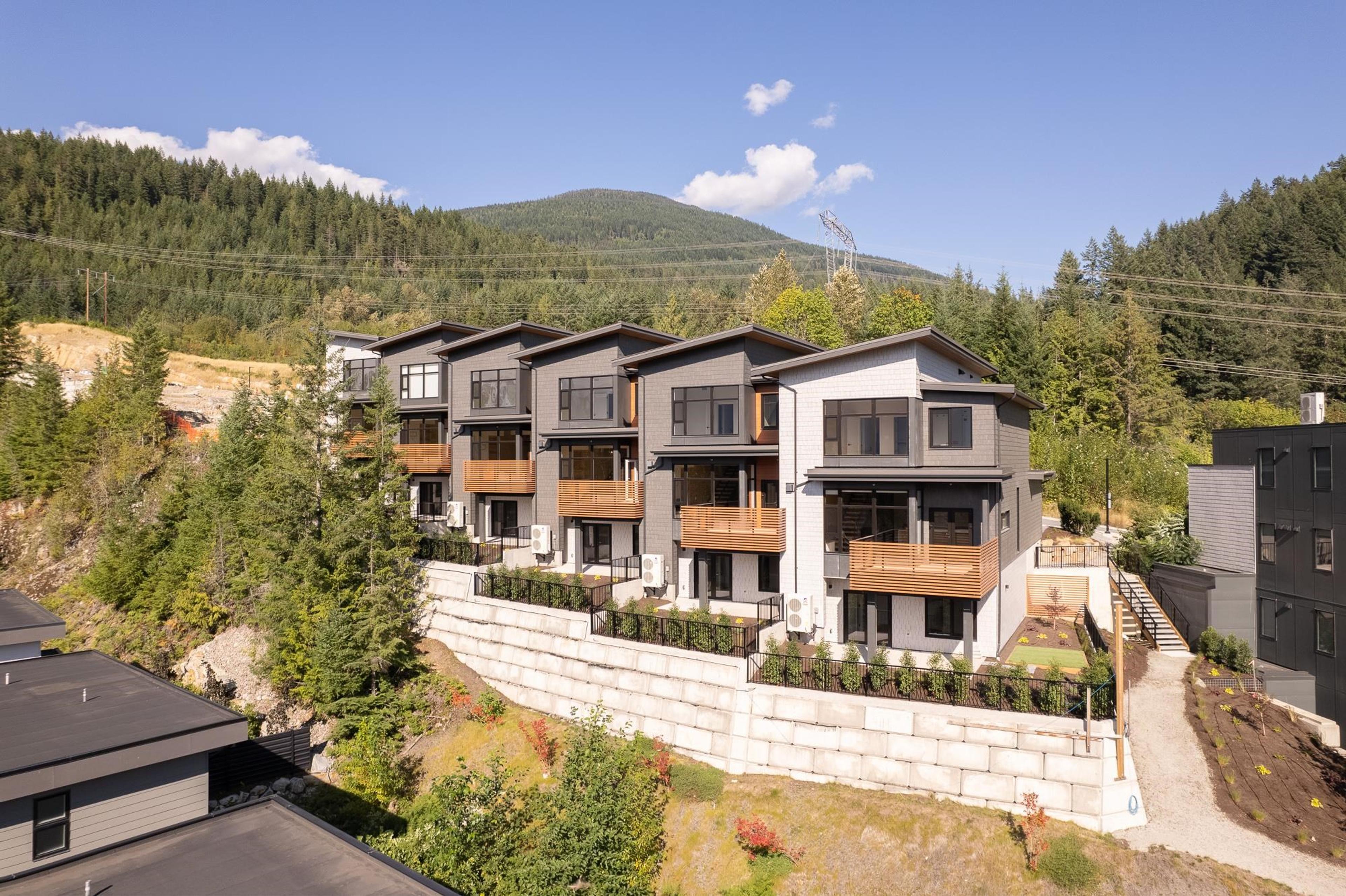 3407 Mamquam Road, Squamish - Exteriors - Full Complex View, Drone/Aerial View - Photo 4