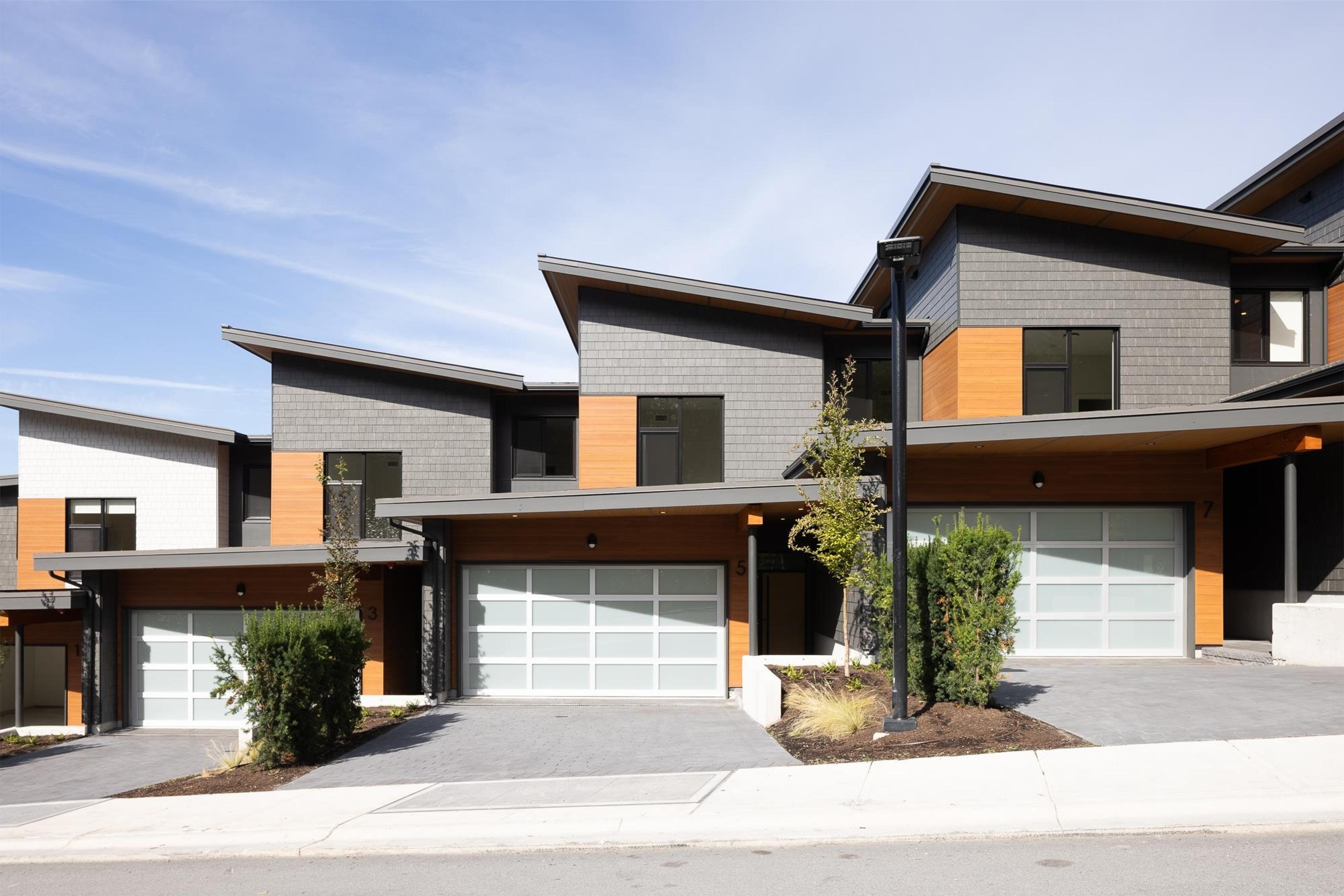 3407 Mamquam Road, Squamish - Exteriors - Full Complex View - Photo 9