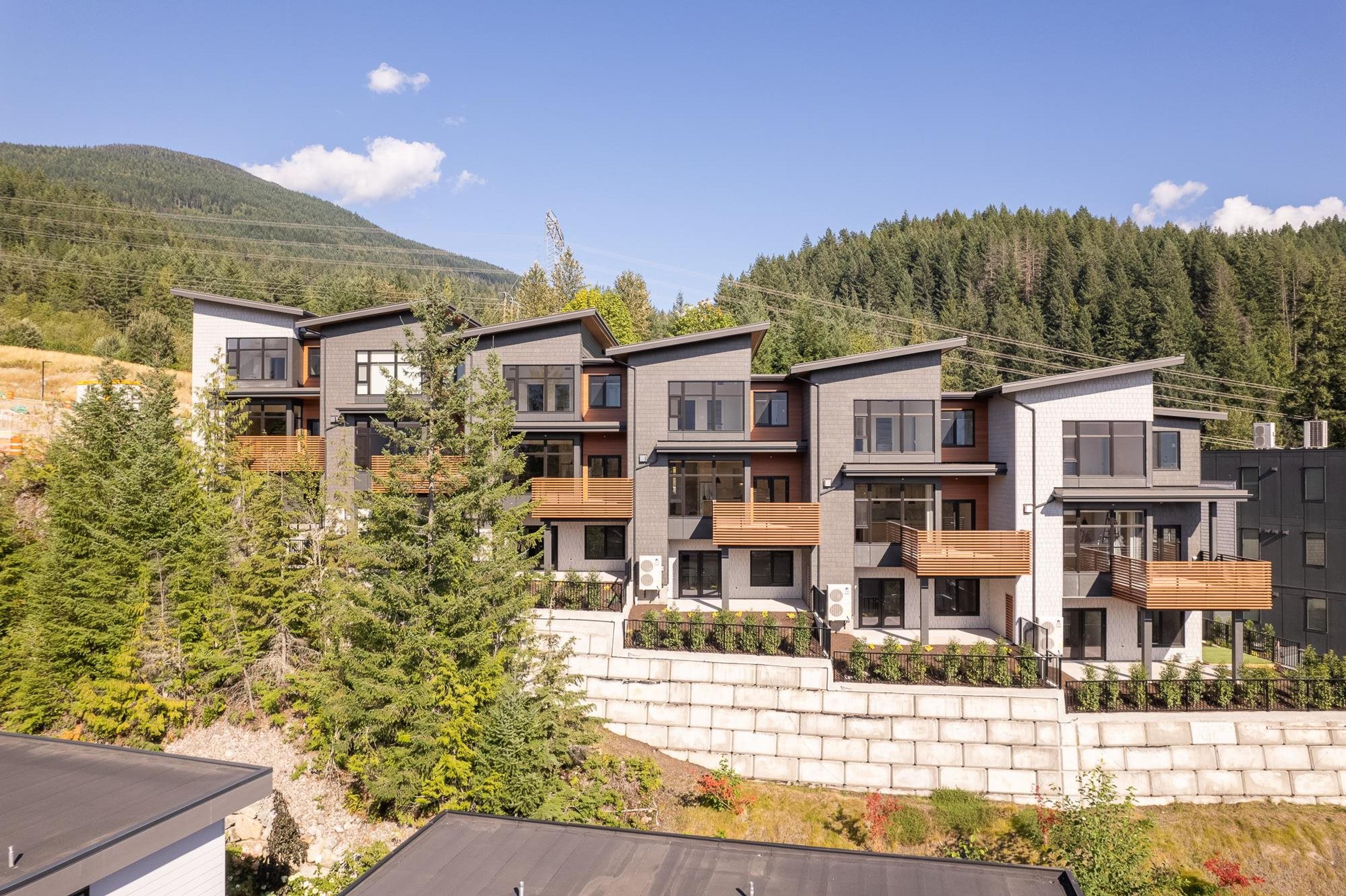 3407 Mamquam Road, Squamish - Exteriors - Full Complex View - Photo 10