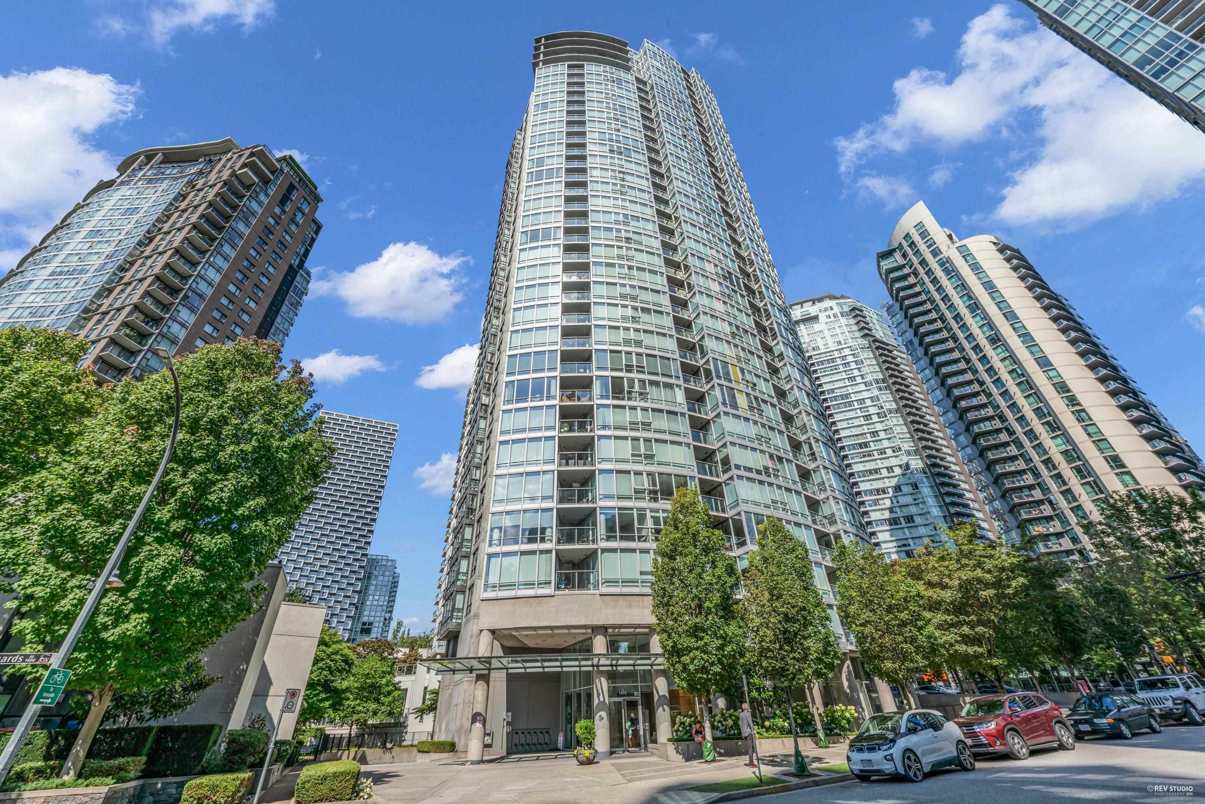 #607 583 BEACH CRESCENT - Image 27