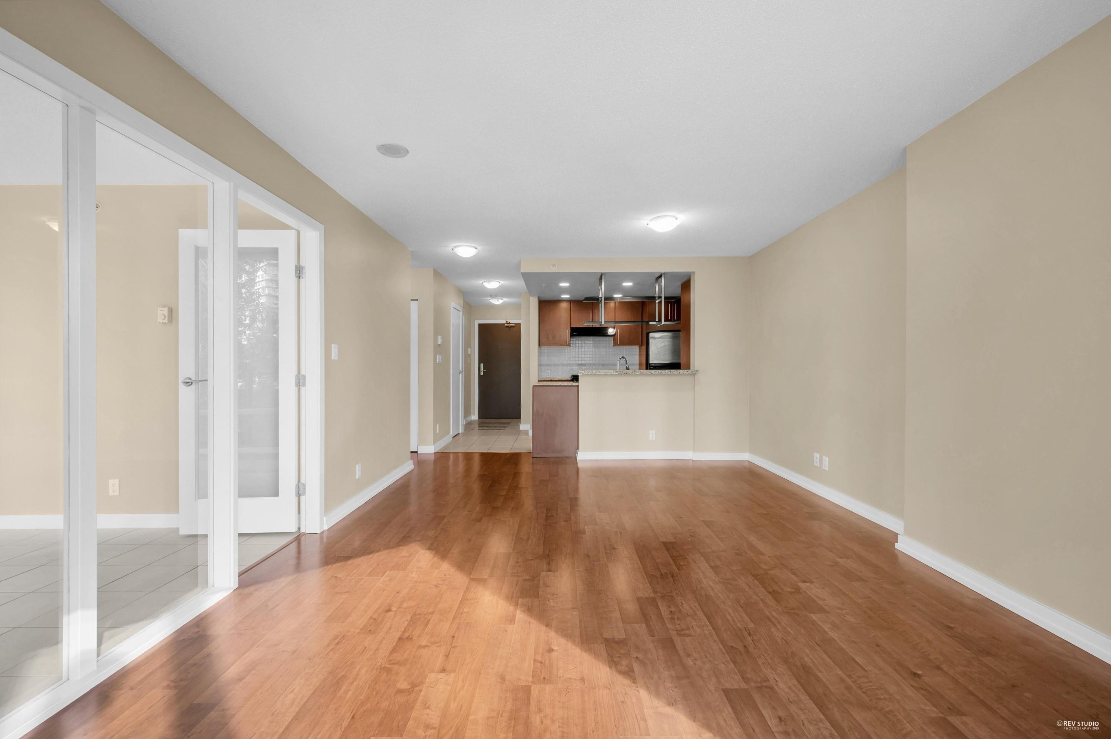 #607 583 BEACH CRESCENT - Image 6
