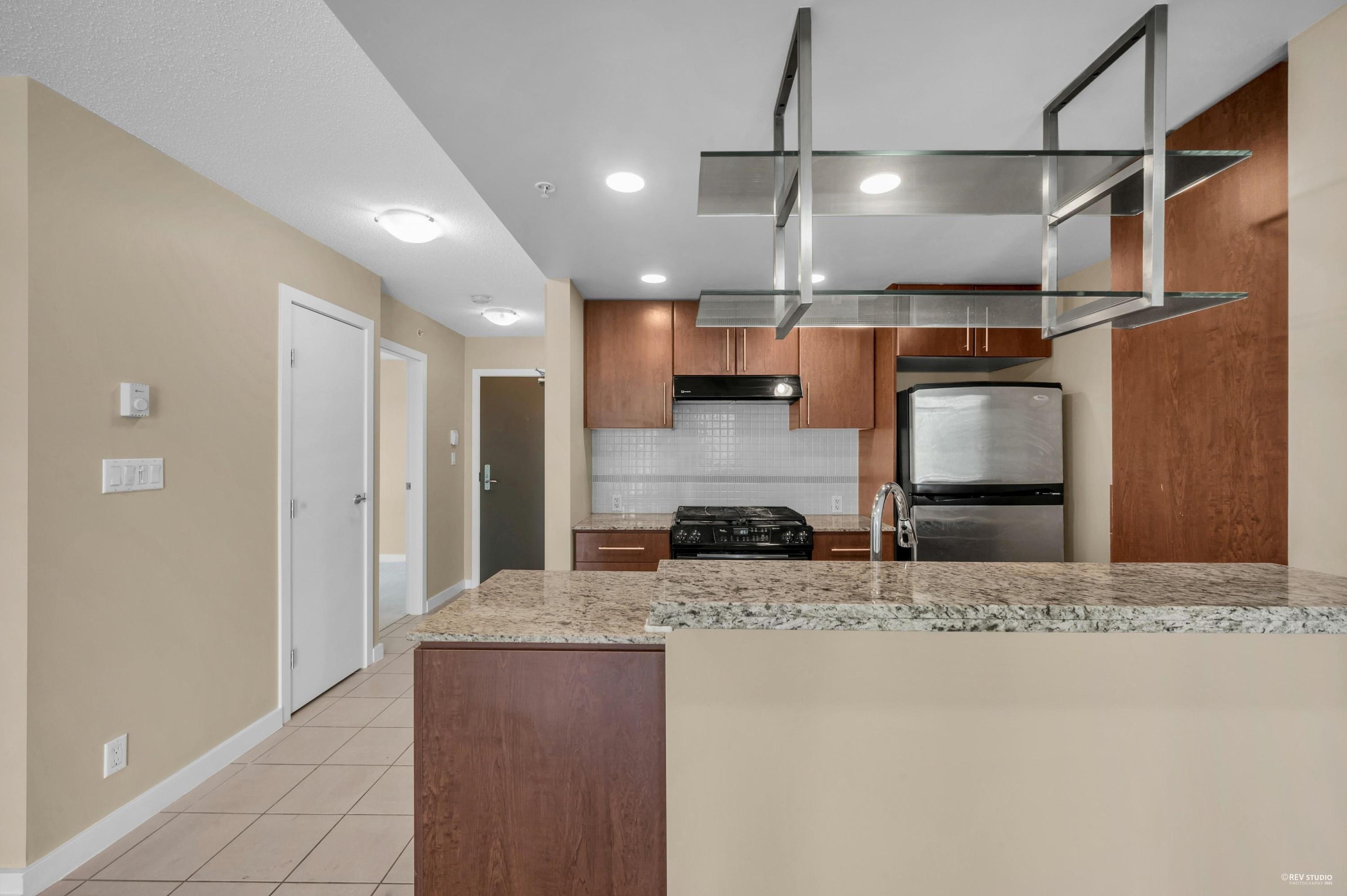 #607 583 BEACH CRESCENT - Image 13