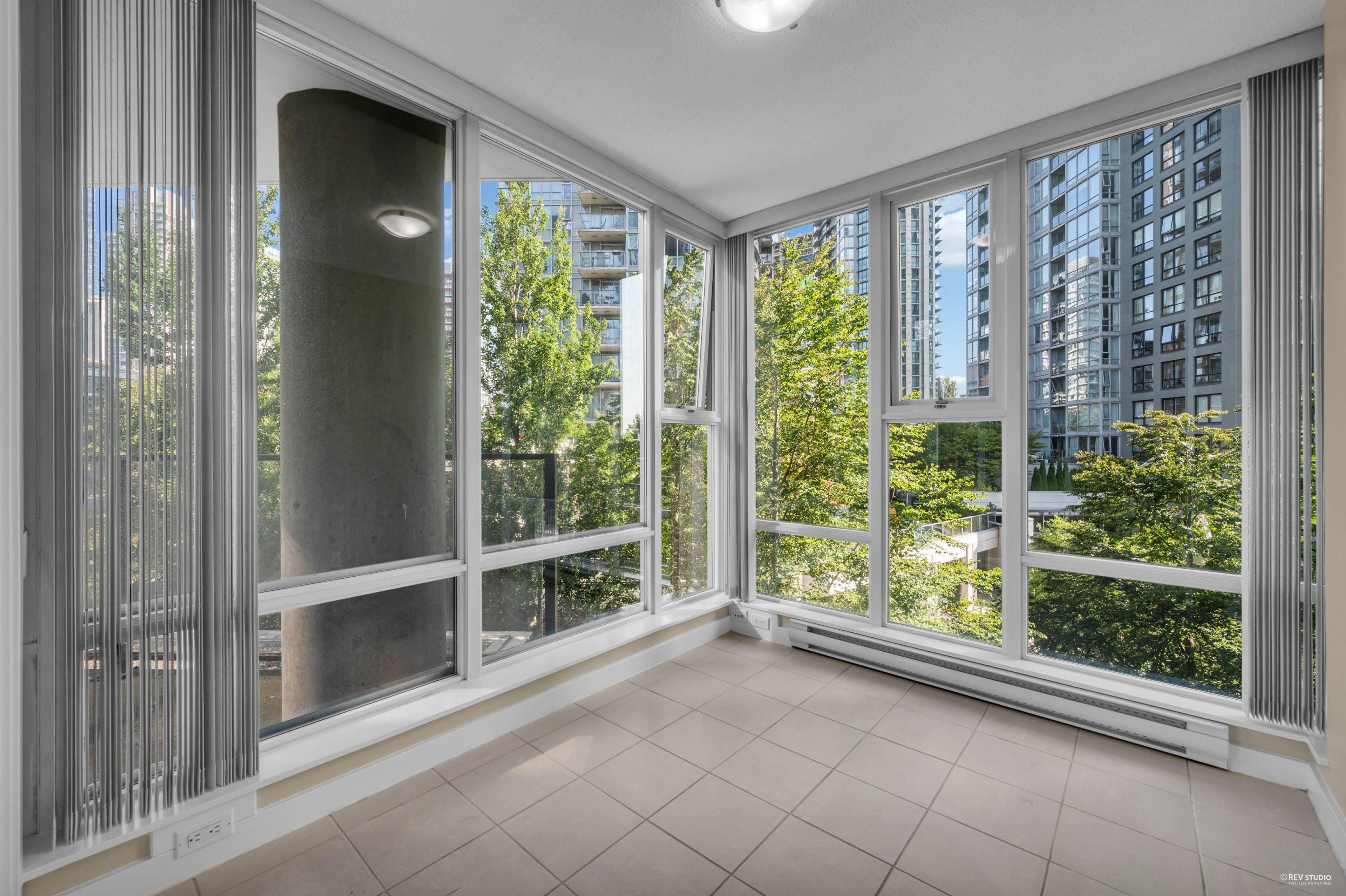 #607 583 BEACH CRESCENT - Image 9