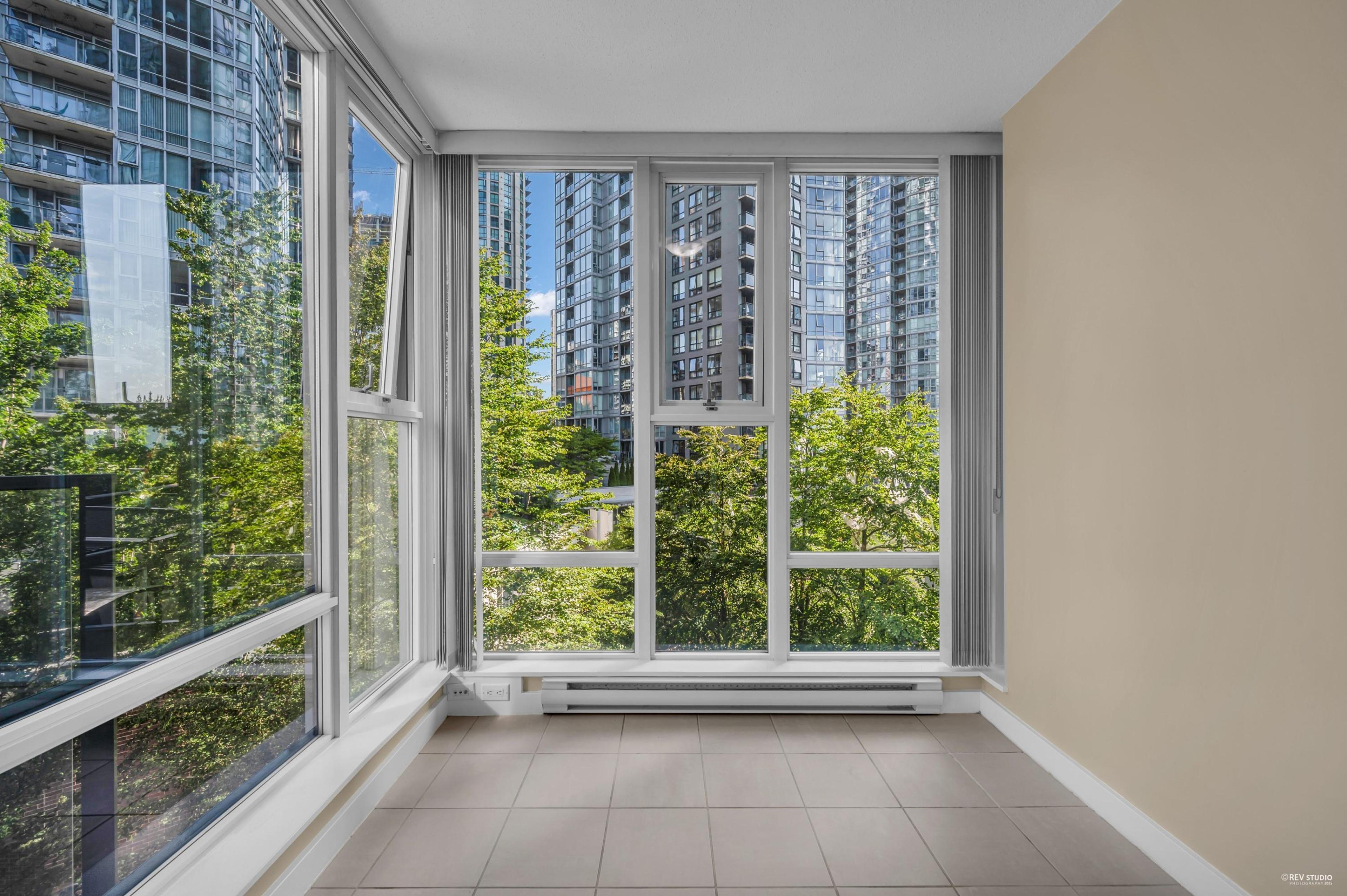 #607 583 BEACH CRESCENT - Image 10
