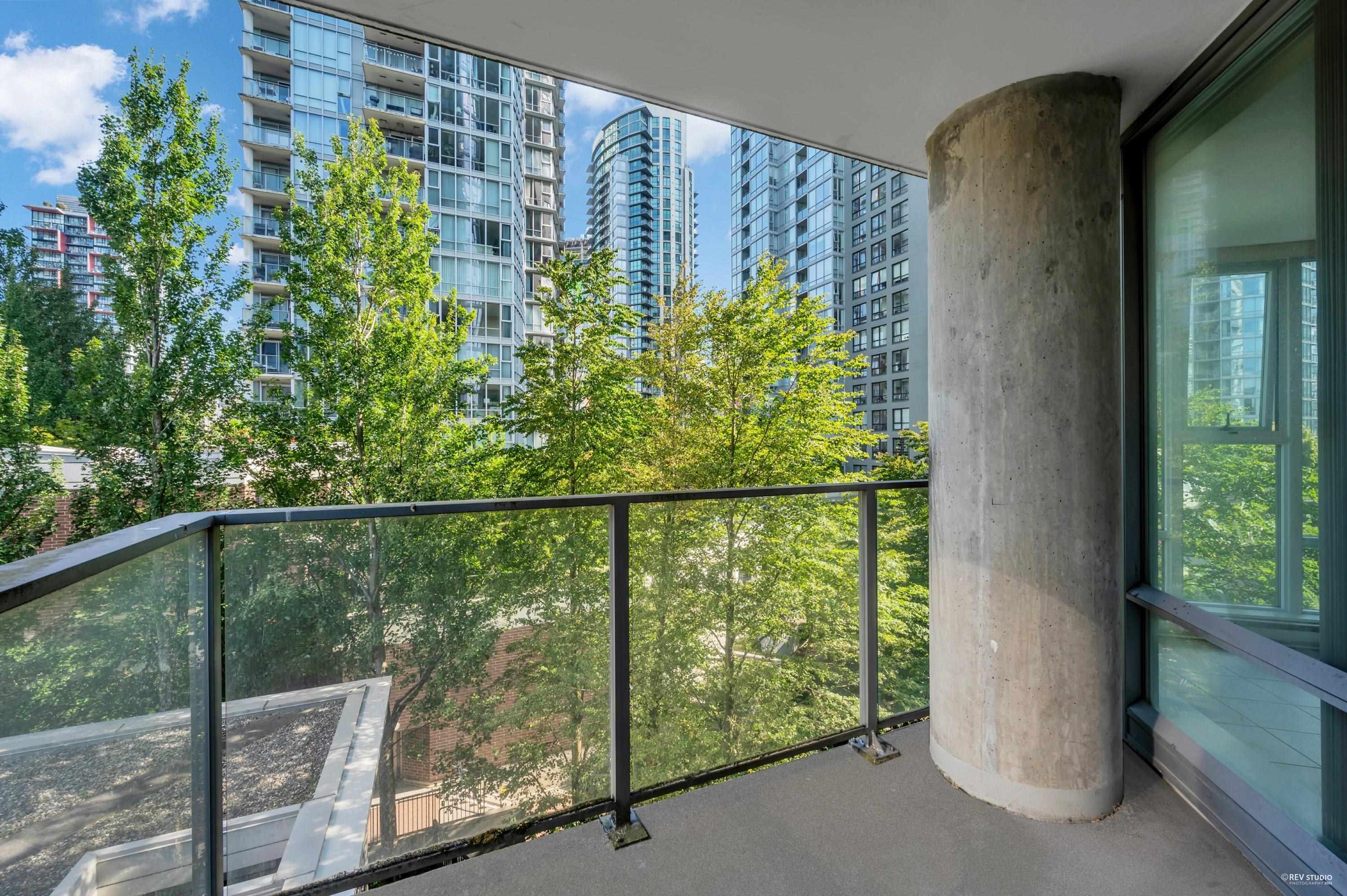 #607 583 BEACH CRESCENT - Image 19