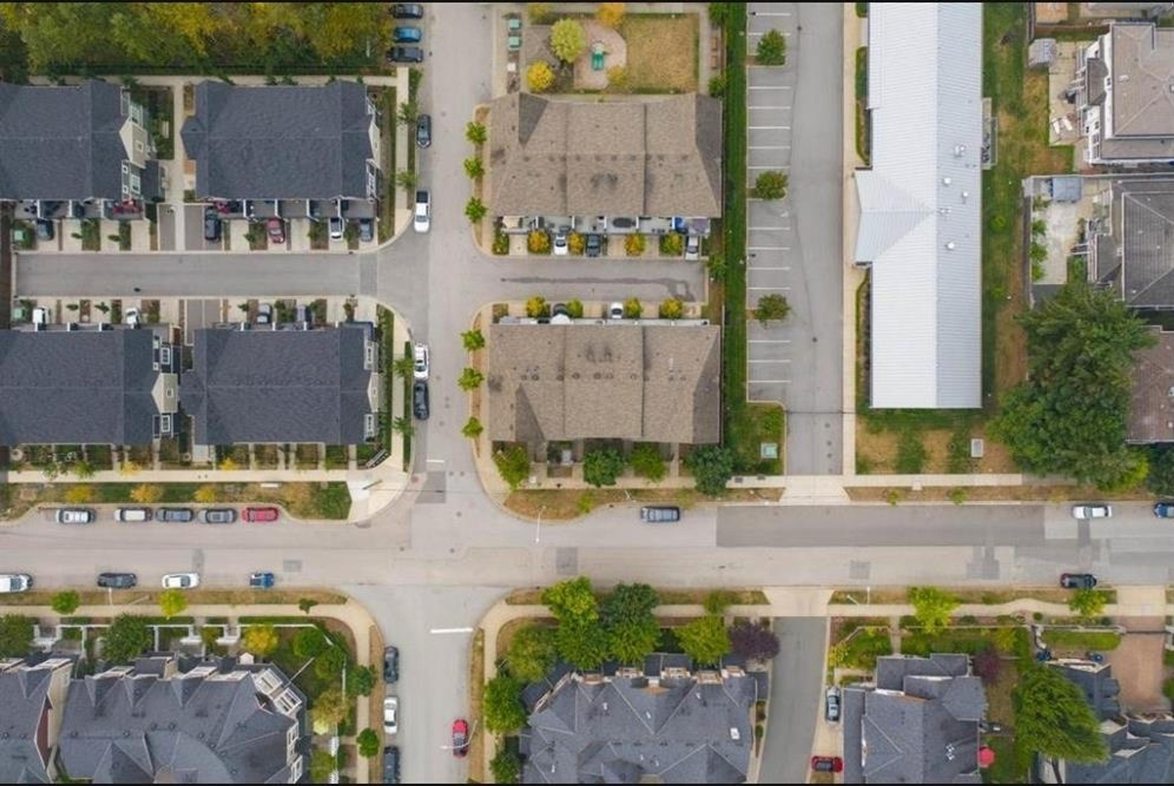 8713 158 Street, Surrey - Exteriors - Full Complex View, Drone/Aerial View - Photo 4