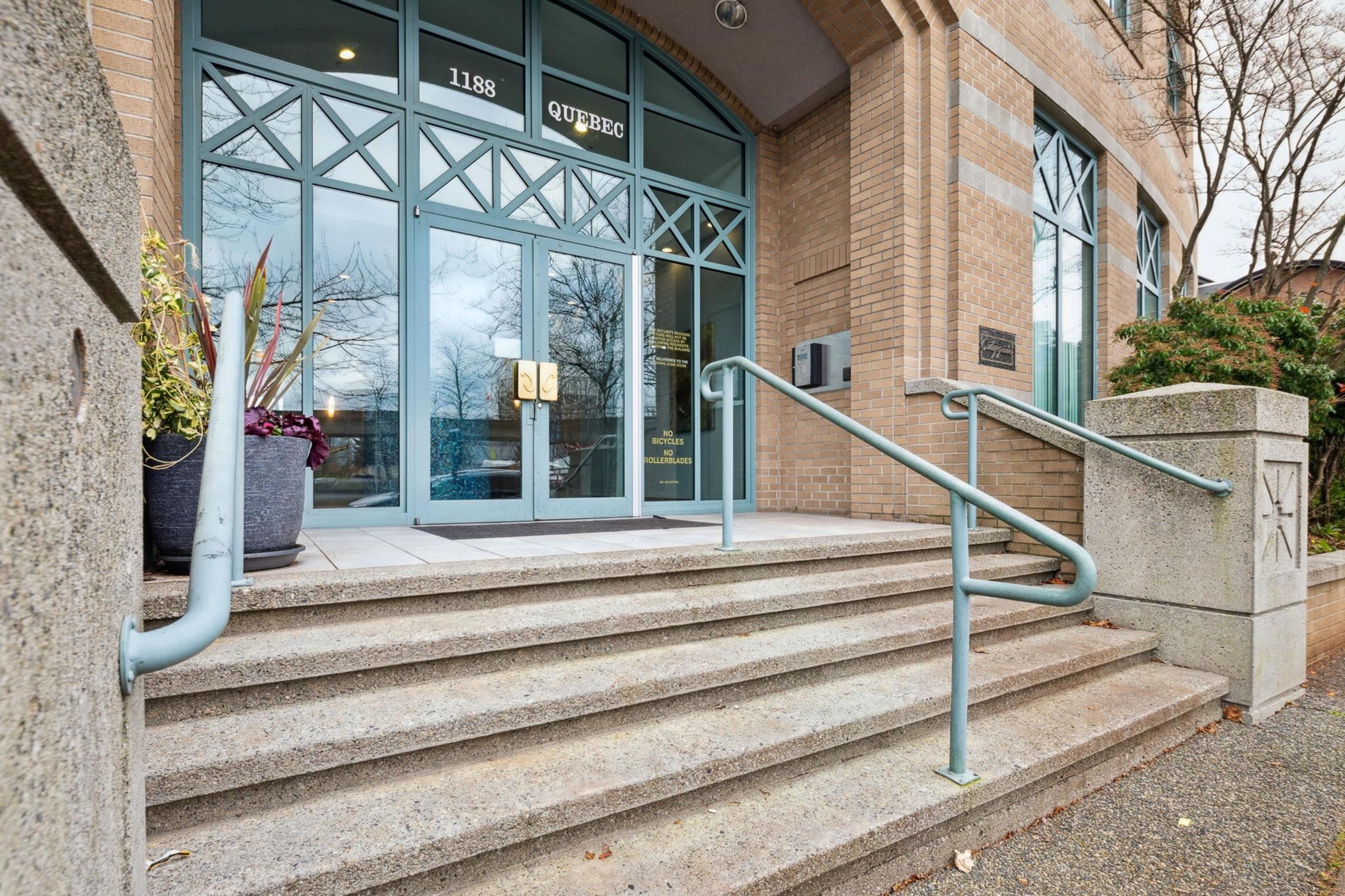 1188 Quebec Street, Vancouver - Exteriors - Photo 3