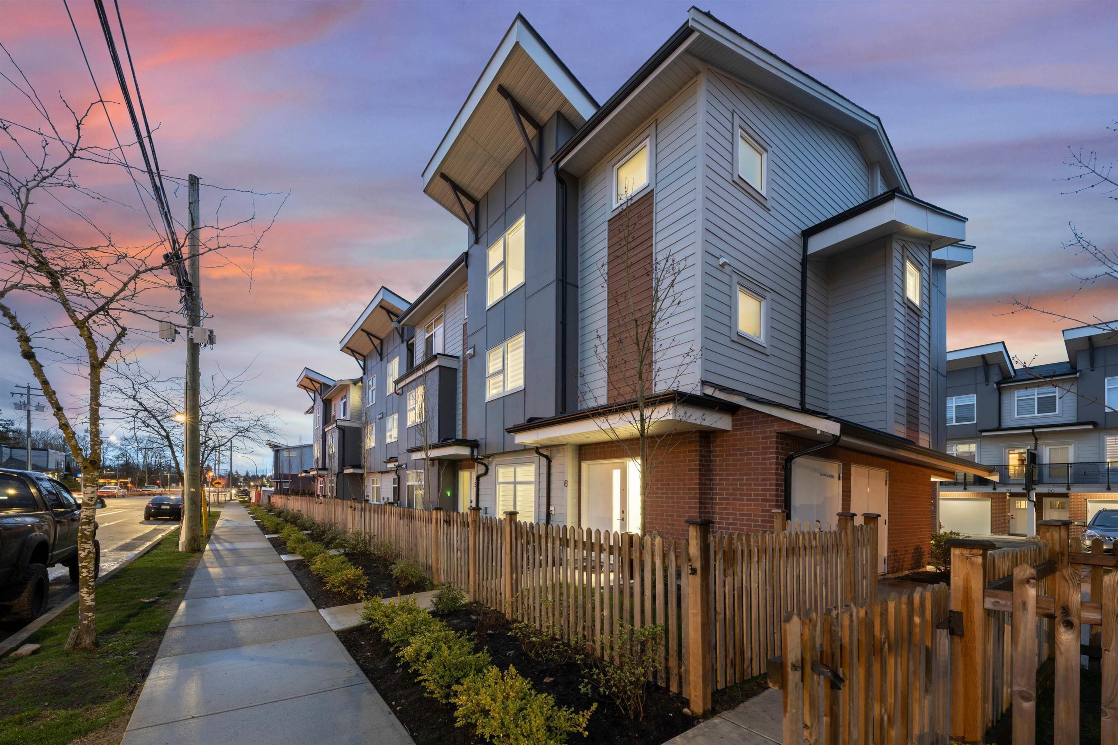 22334 48 Avenue, Langley - Exteriors - Full Complex View - Photo 4