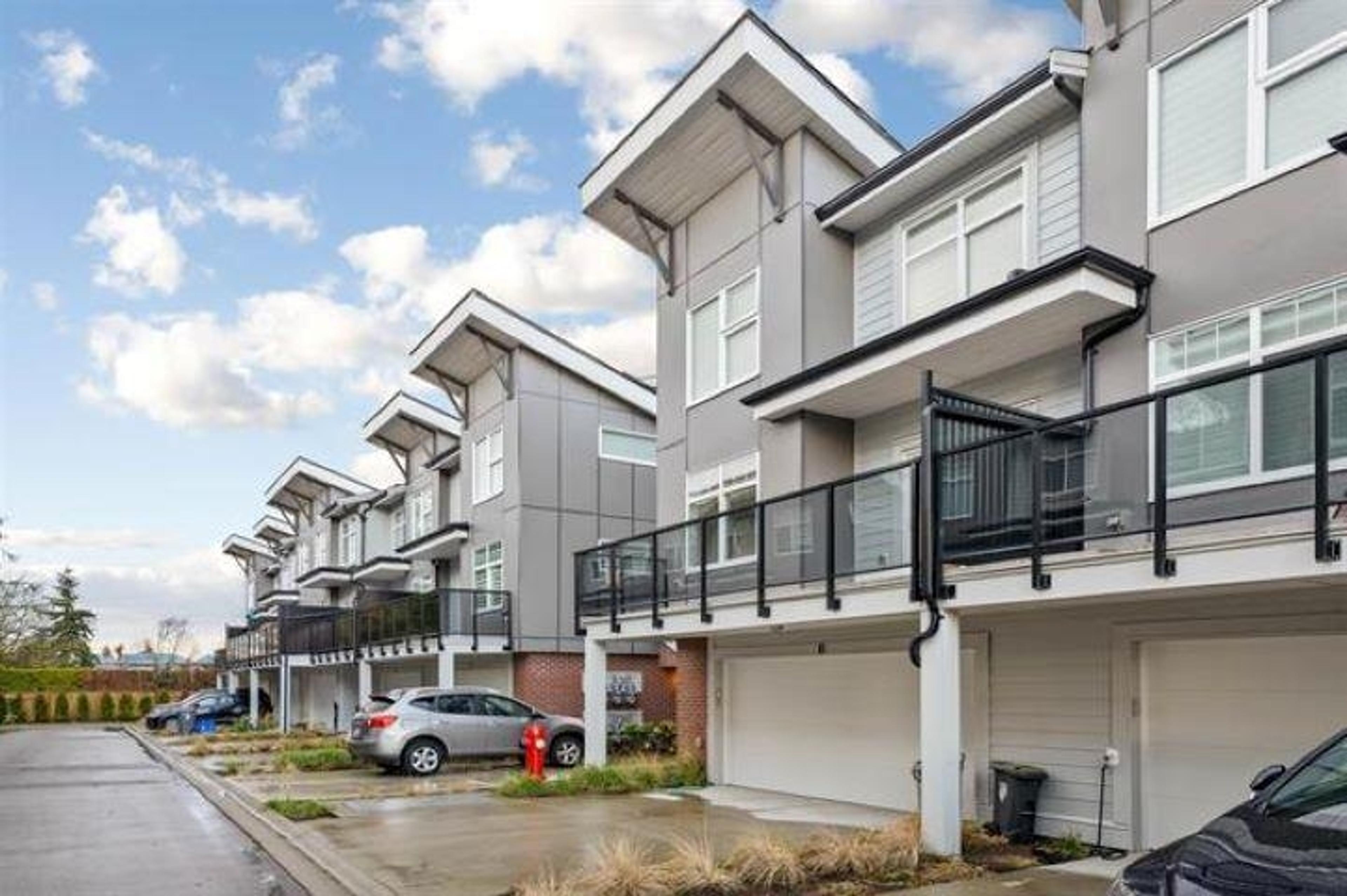 22334 48 Avenue, Langley - Exteriors - Full Complex View - Photo 7