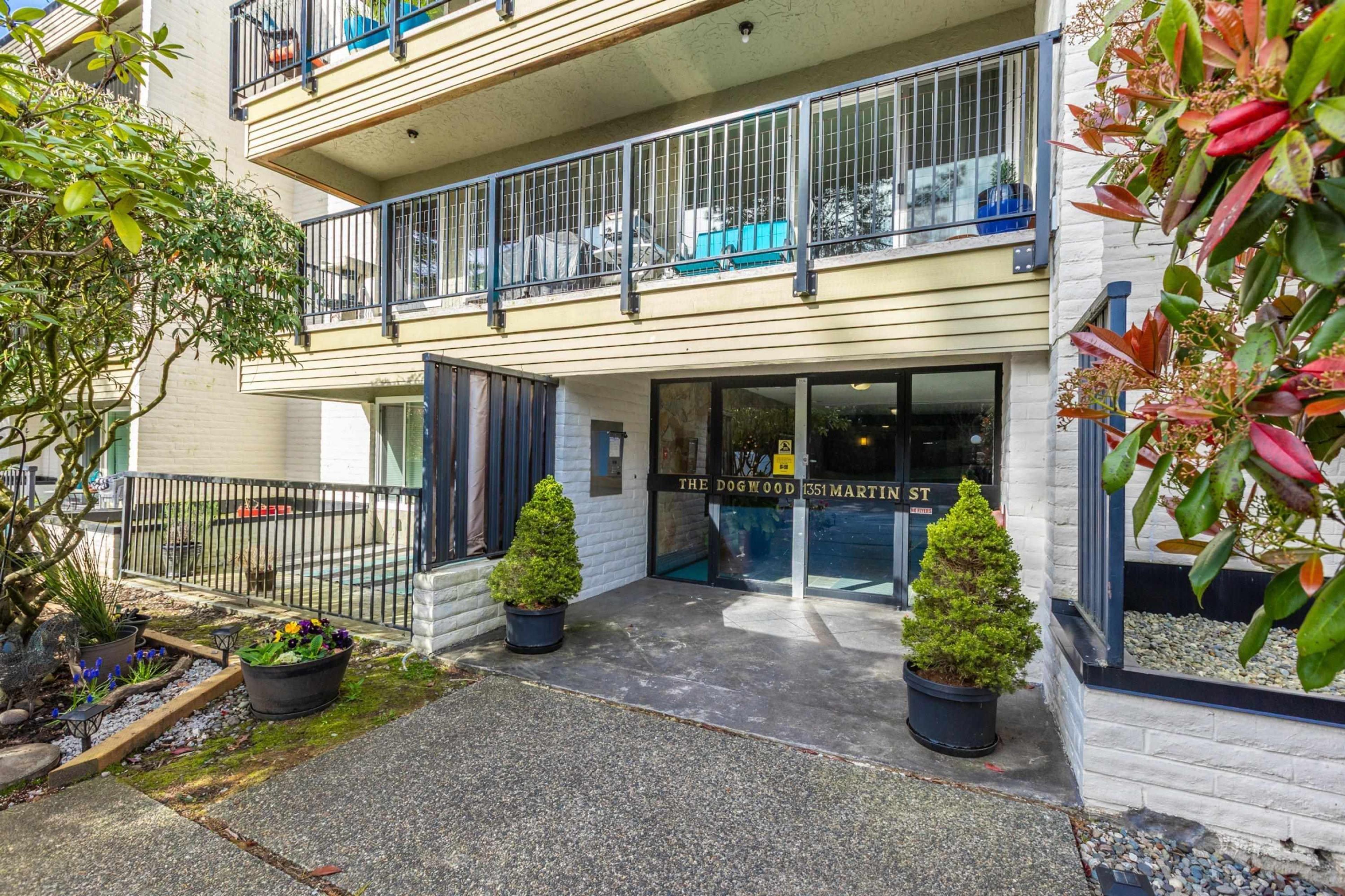 1351 Martin Street, White Rock - Exteriors - Photo 1