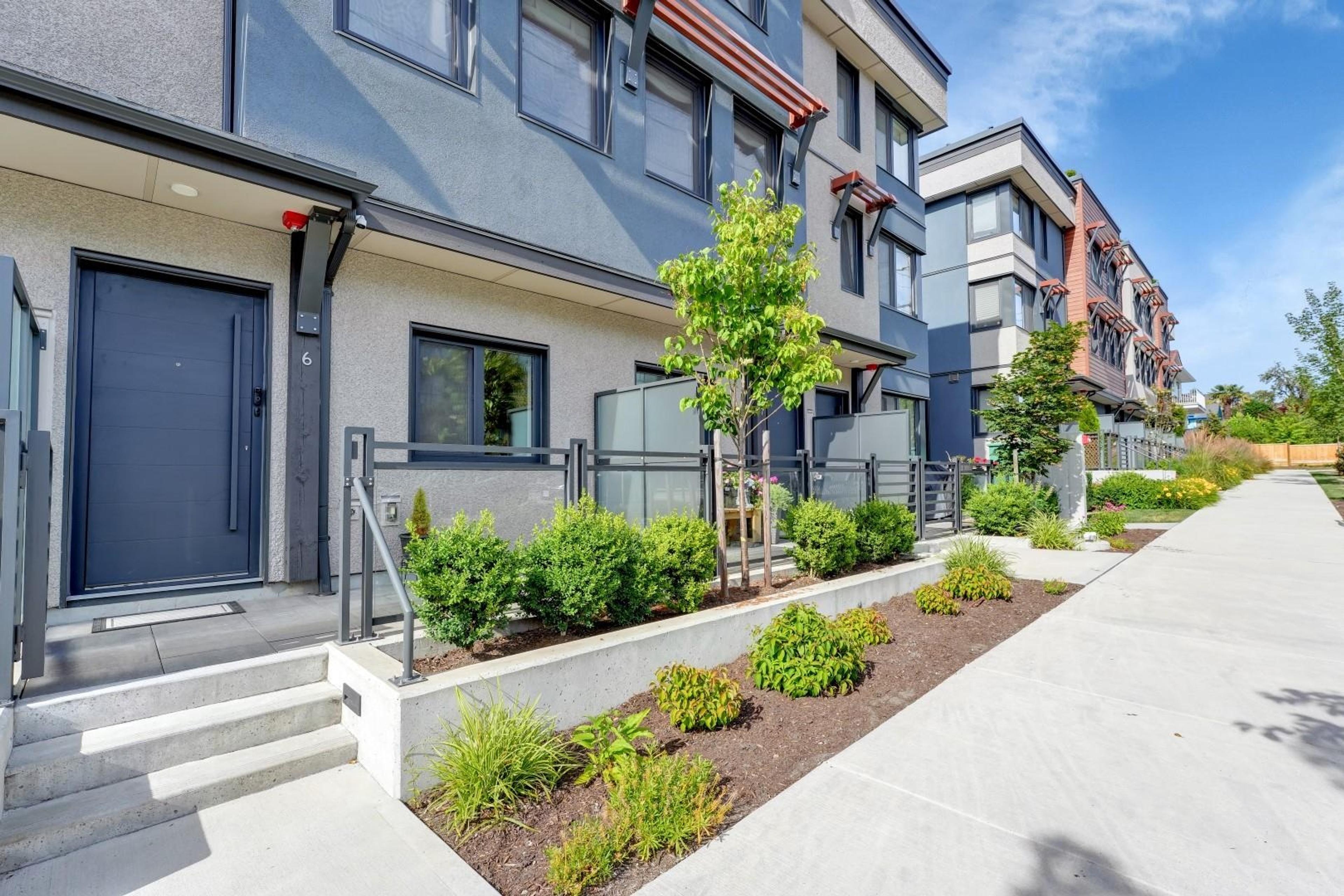 632 E 3rd Street, North Vancouver - Exteriors - Full Complex View - Photo 2