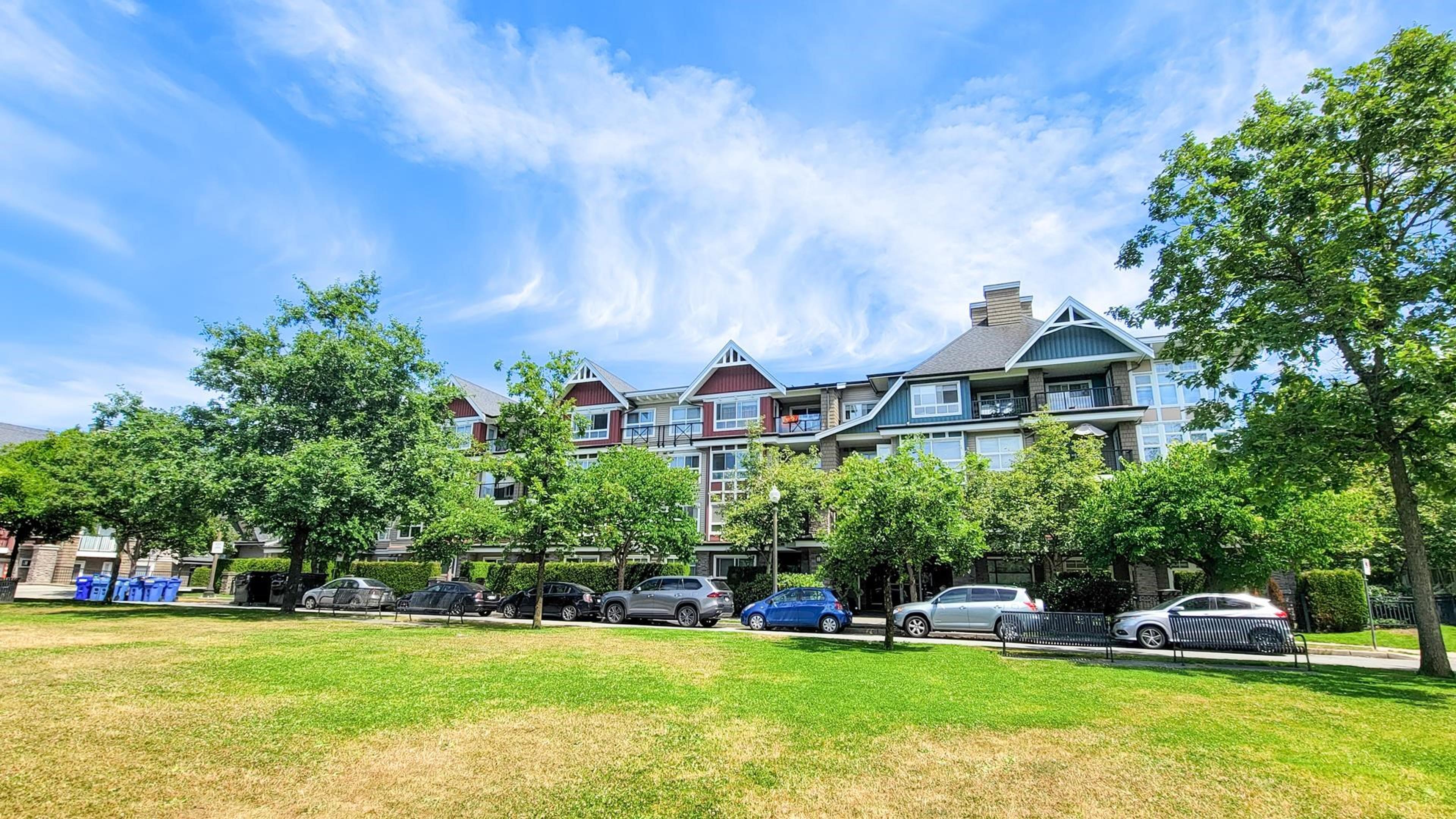 3298 E 54th Avenue, Vancouver - Exteriors - Photo 1